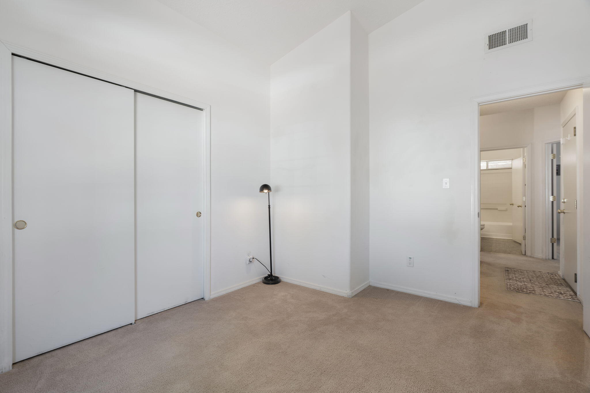 Photo 10 — 6004 Cyonus Avenue NW