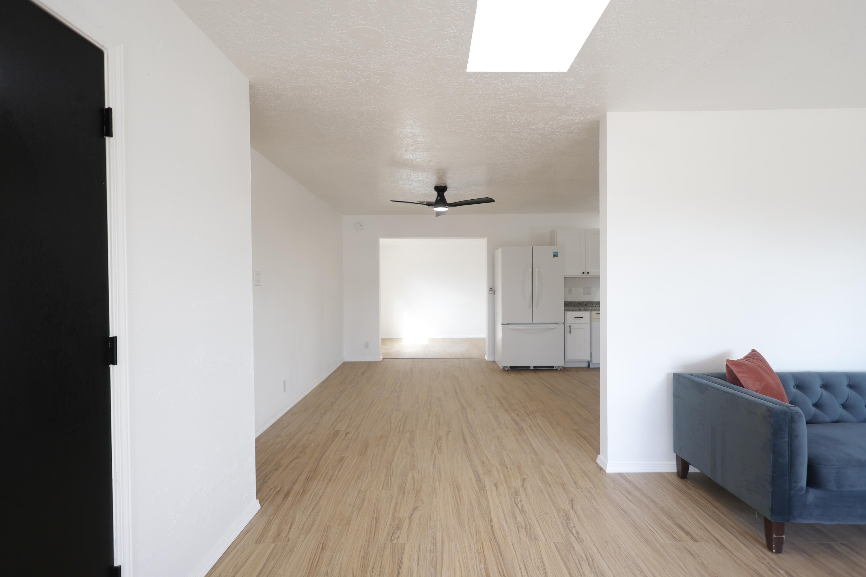 Photo 19 — 700 Tomasita Street NE