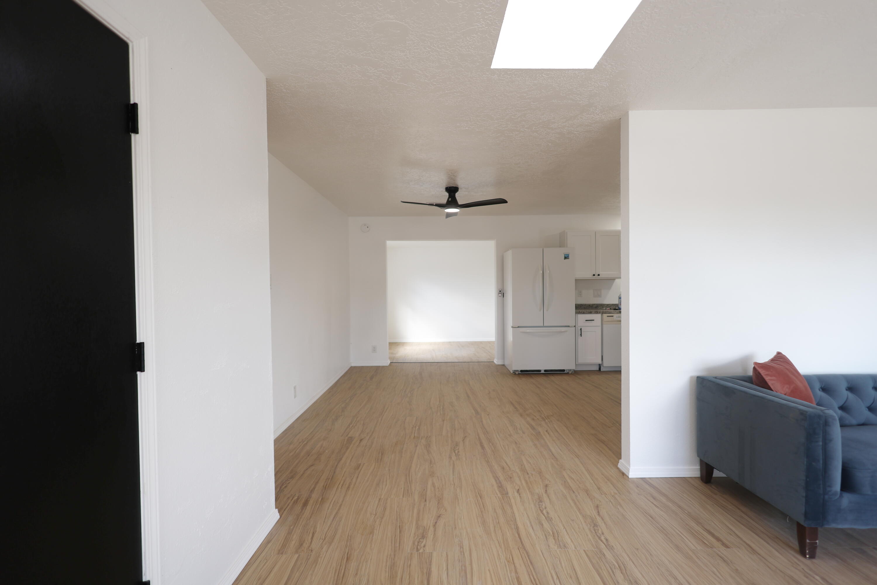 Photo 16 — 700 Tomasita Street NE
