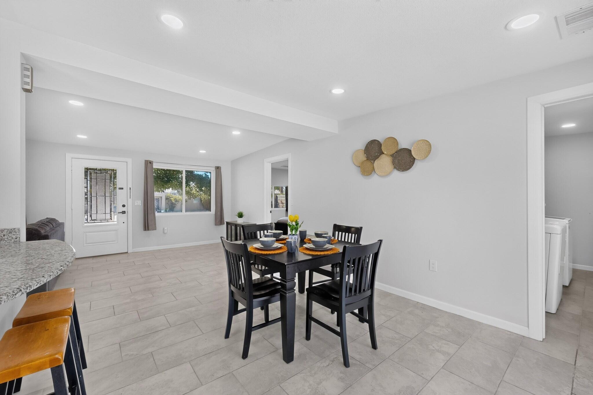 Photo 11 — 1124 Dorothy Street NE