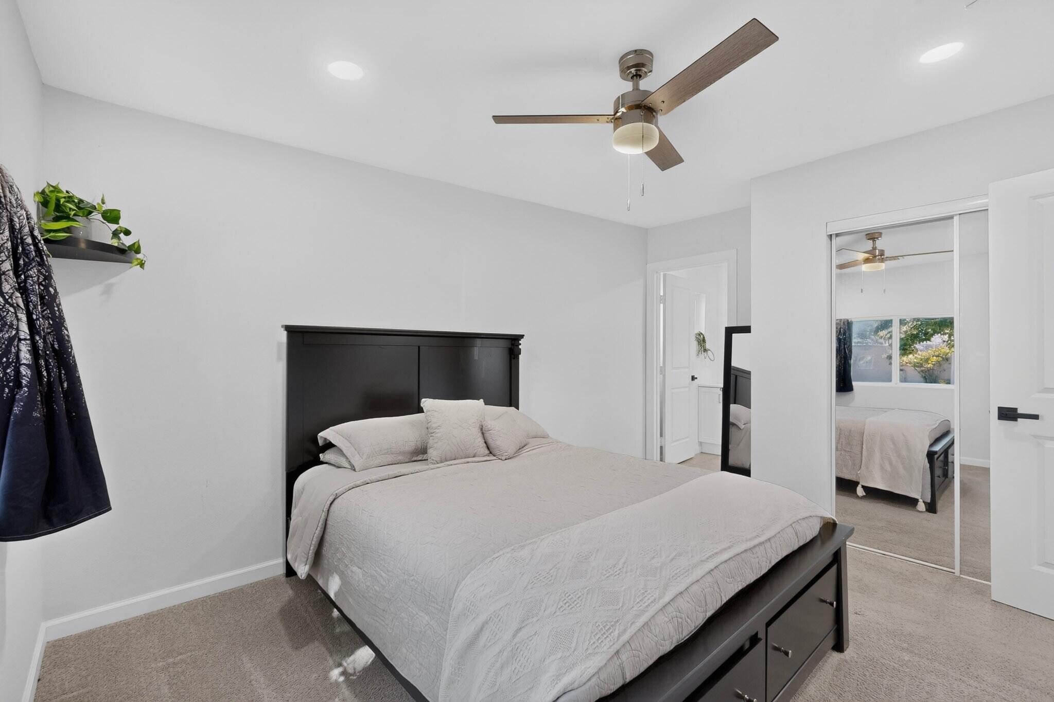 Photo 4 — 1124 Dorothy Street NE