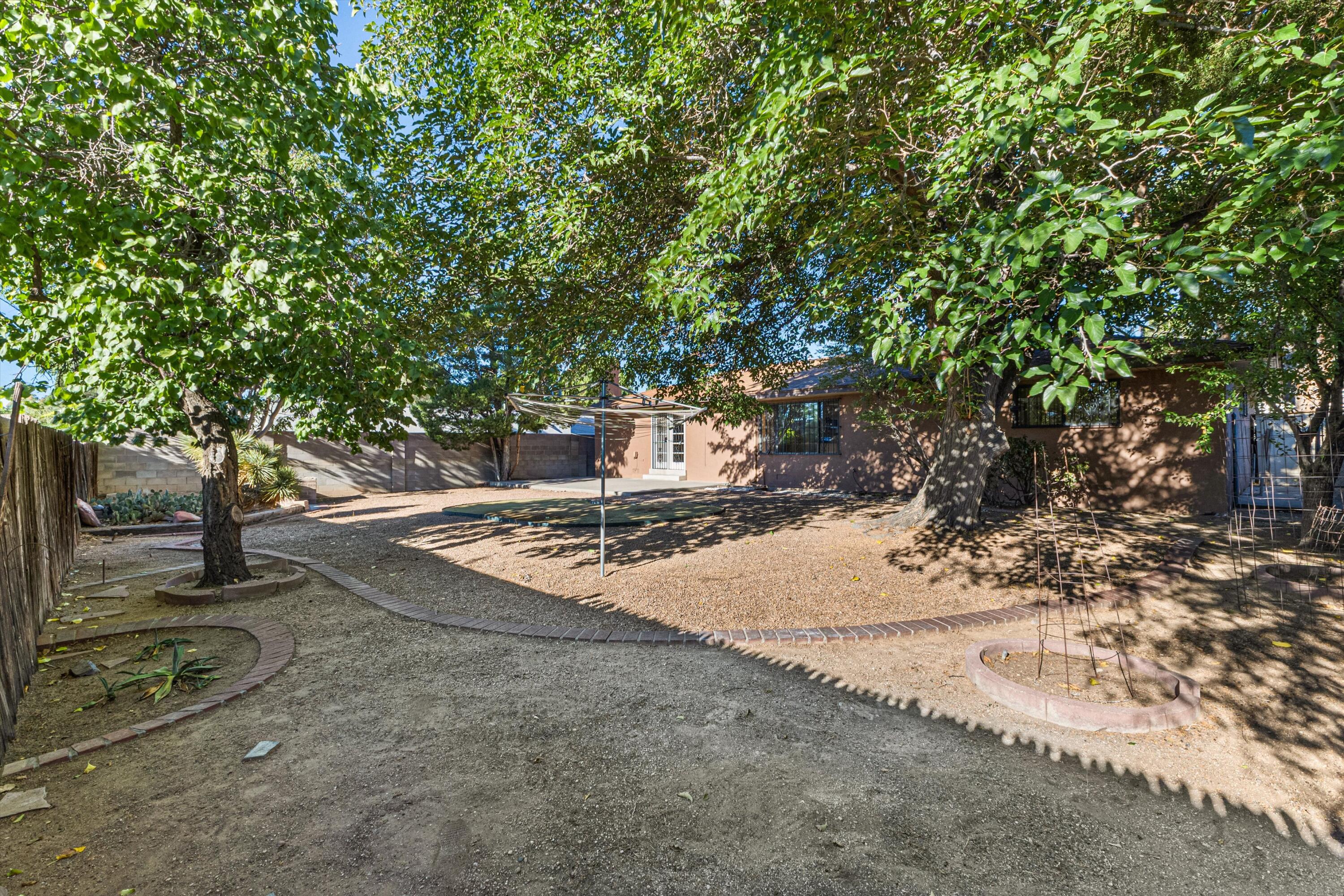 Photo 17 — 4513 Andrew Drive NE