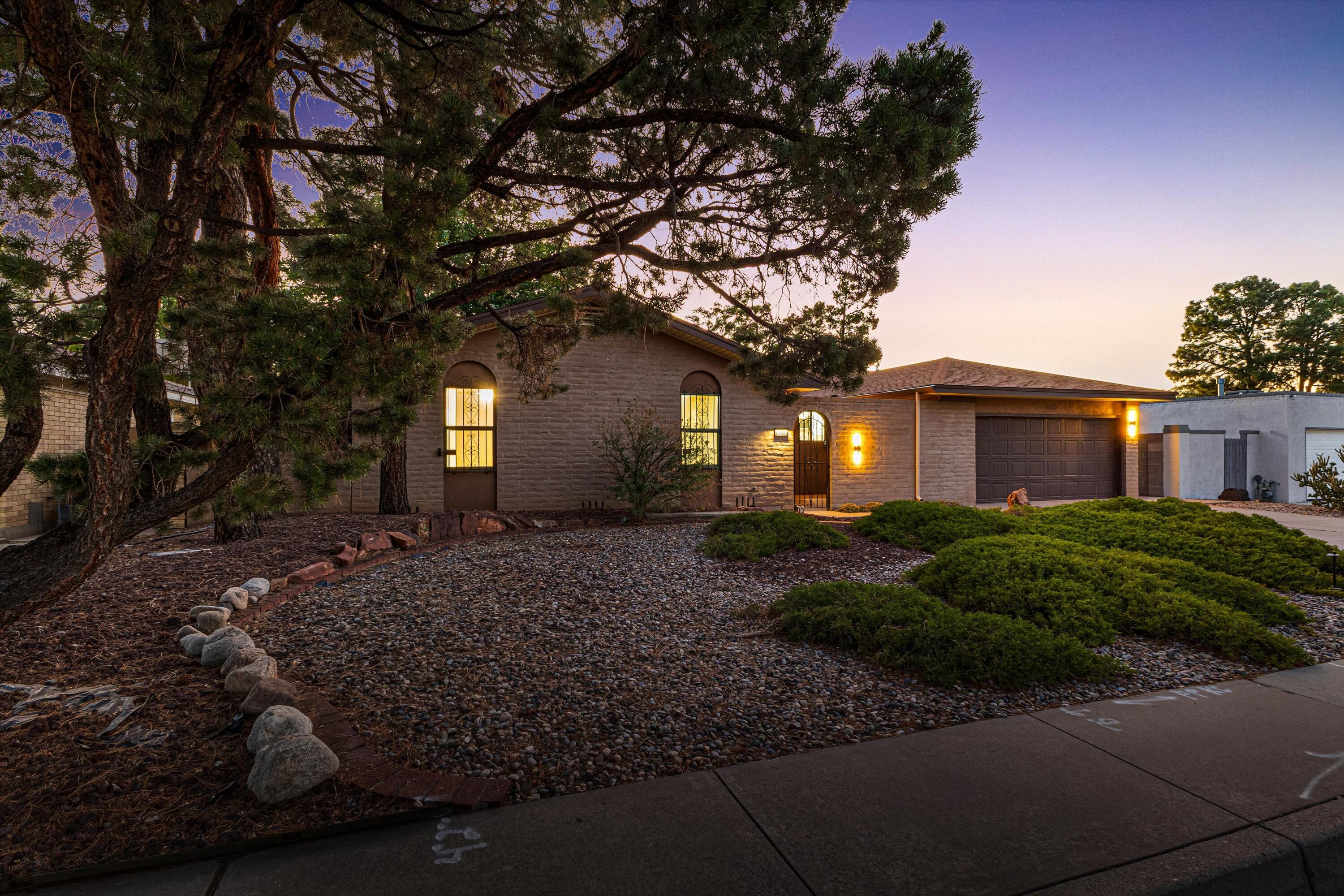 Photo 7 — 4513 Andrew Drive NE