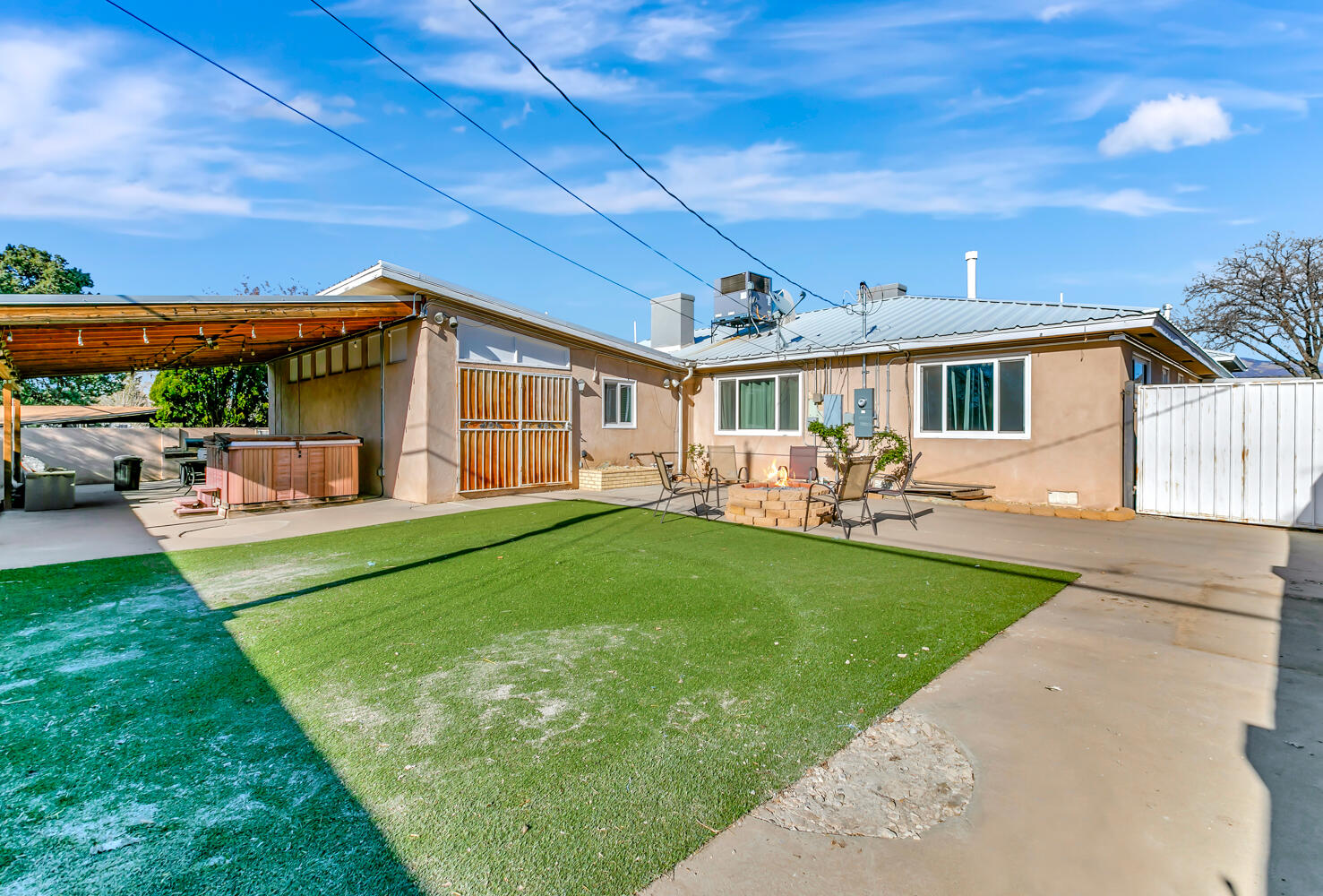 Photo 10 — 1413 Valencia Drive NE