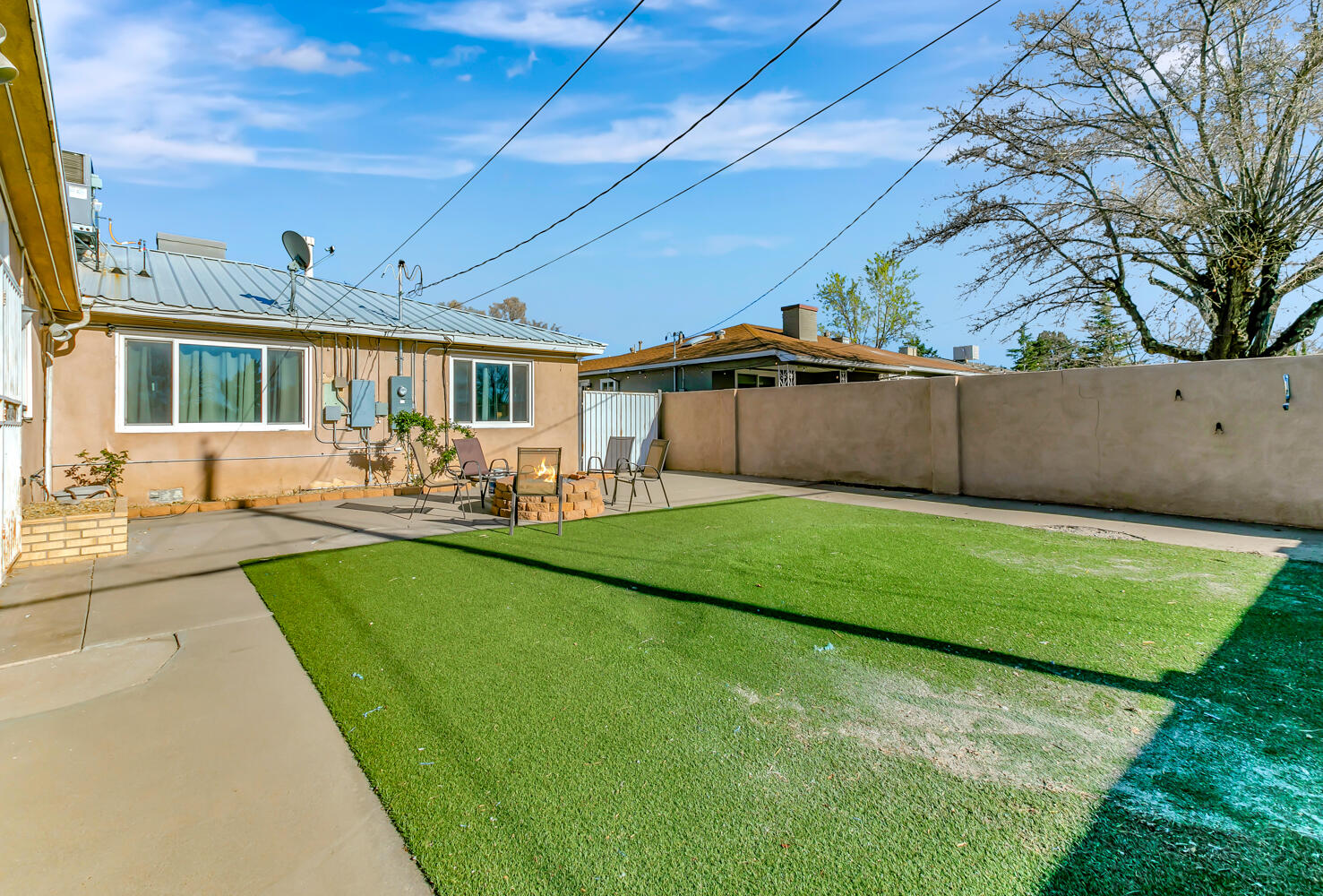Photo 7 — 1413 Valencia Drive NE