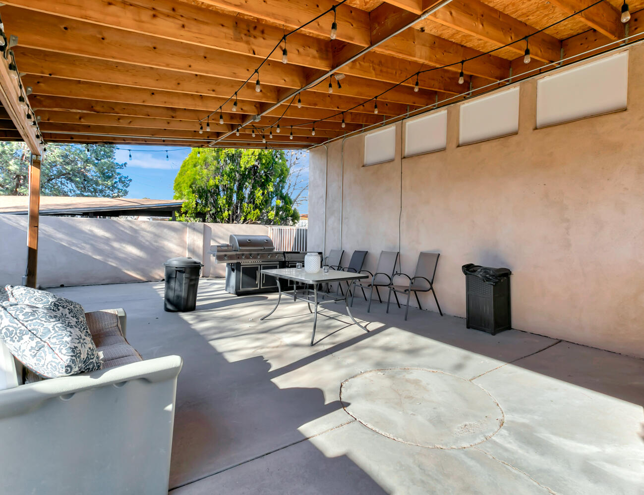 Photo 5 — 1413 Valencia Drive NE