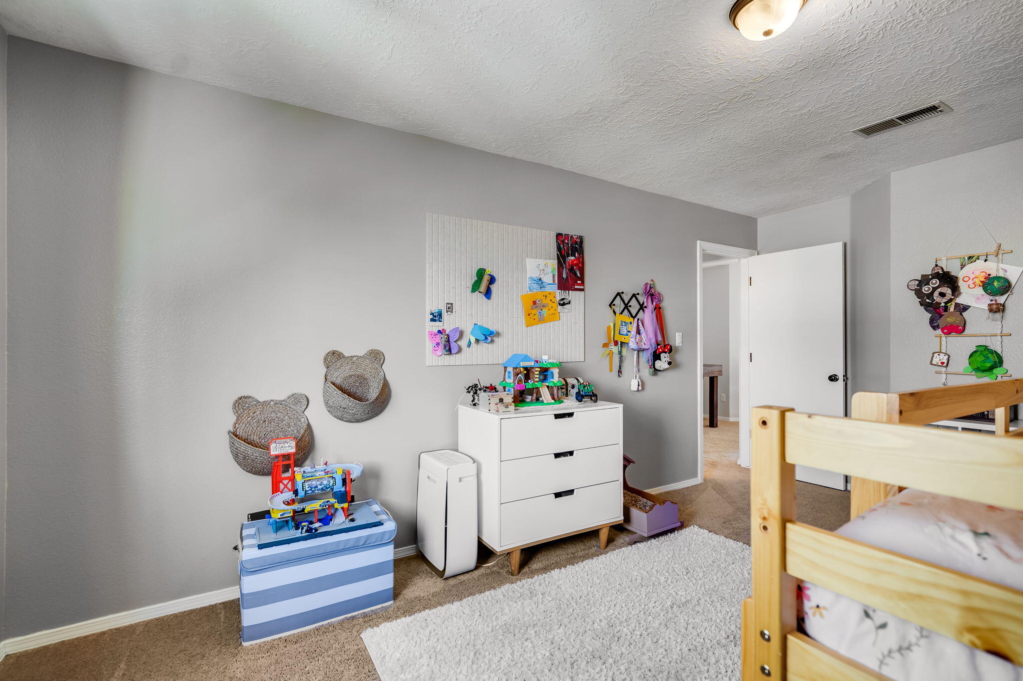 Photo 11 — 8035 Brittany Avenue NE