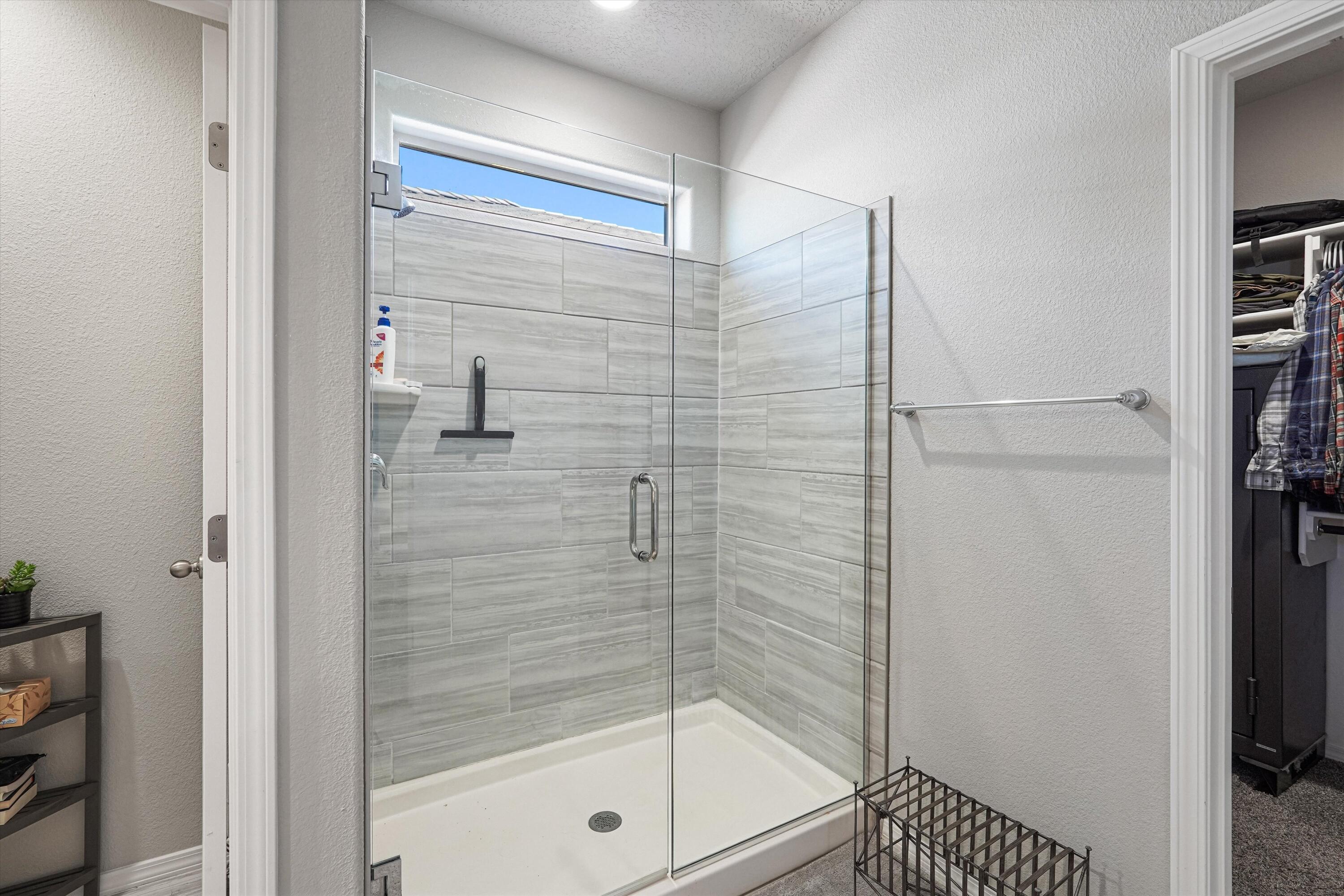 Photo 16 — 590 Turmalina Drive SE