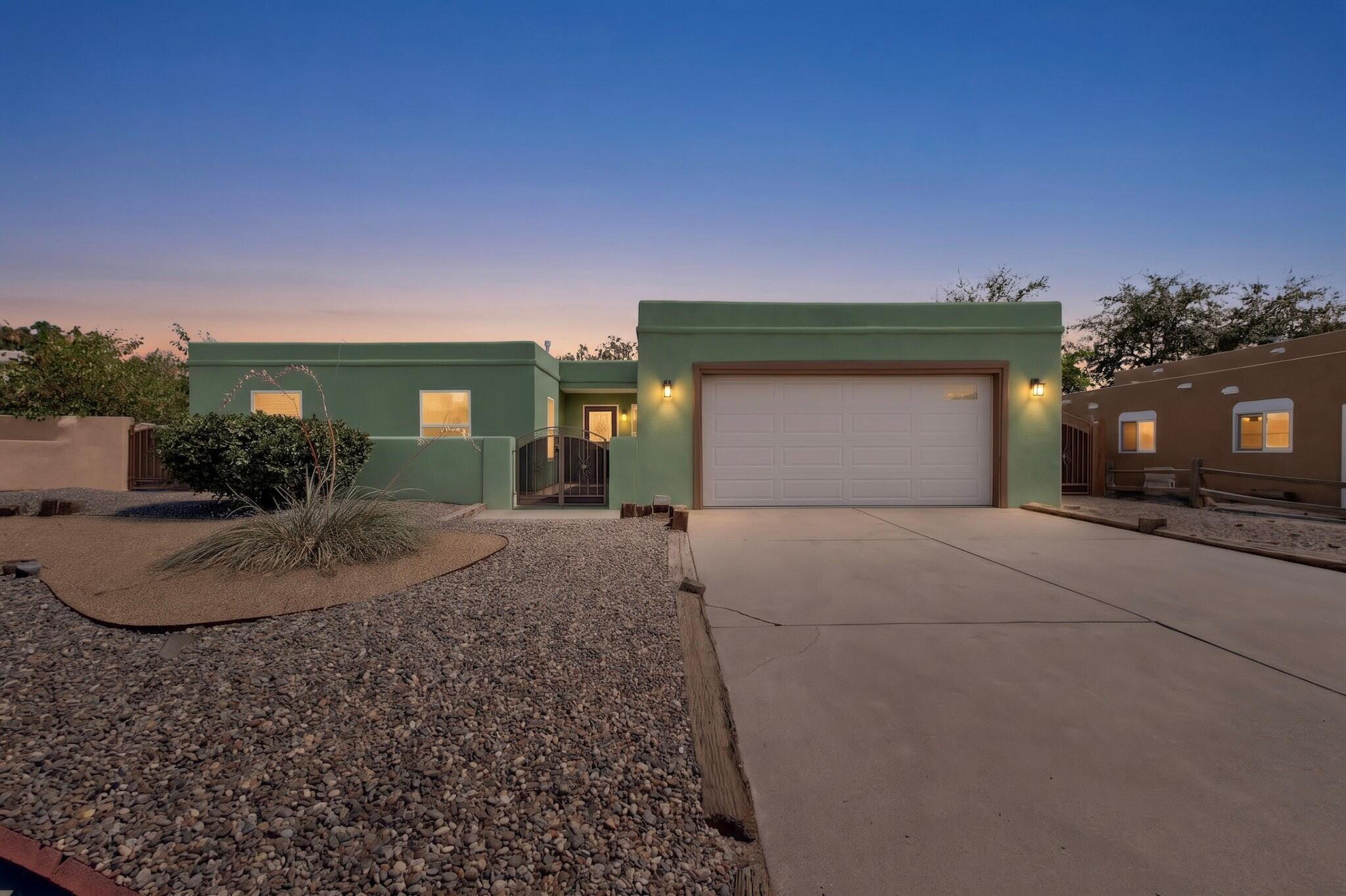5812 Morgan Lane NW, Albuquerque, NM 87120