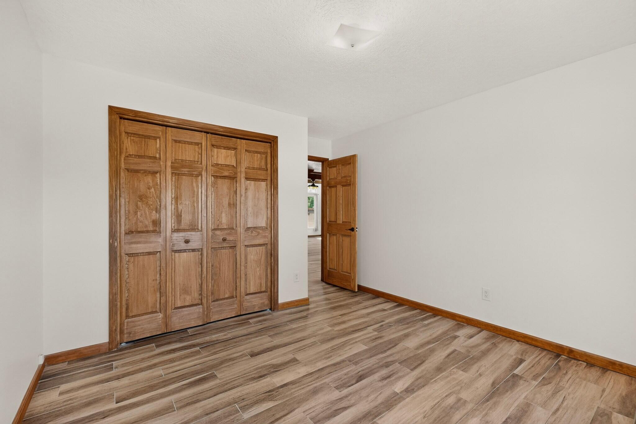 Photo 2 — 5812 Morgan Lane NW
