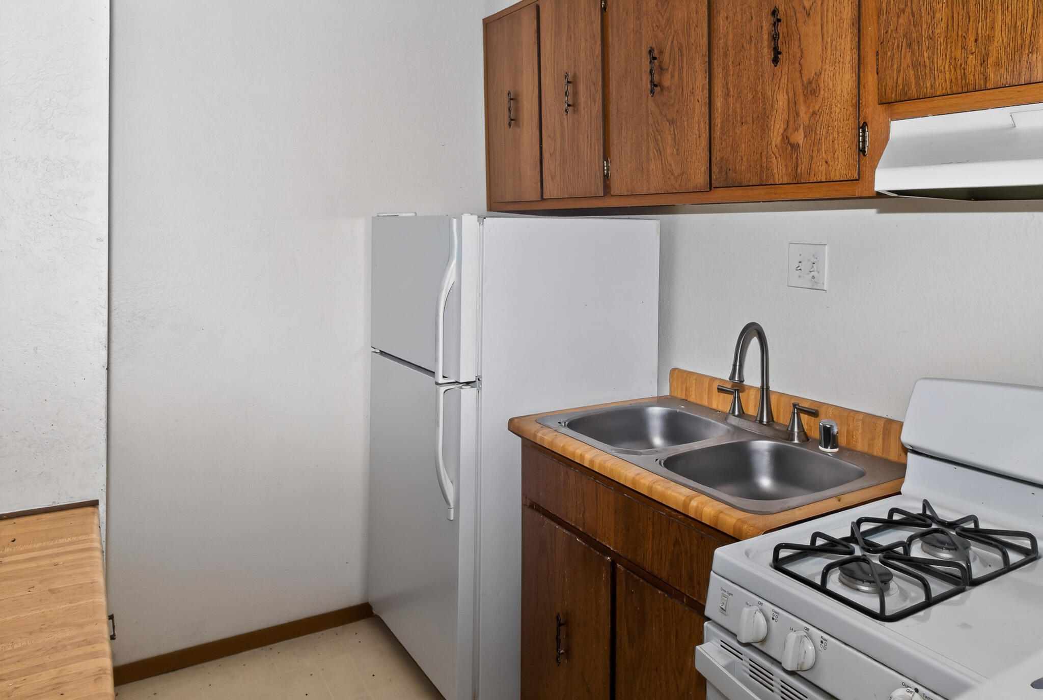 Photo 16 — 1025 Valencia Drive SE APT 16