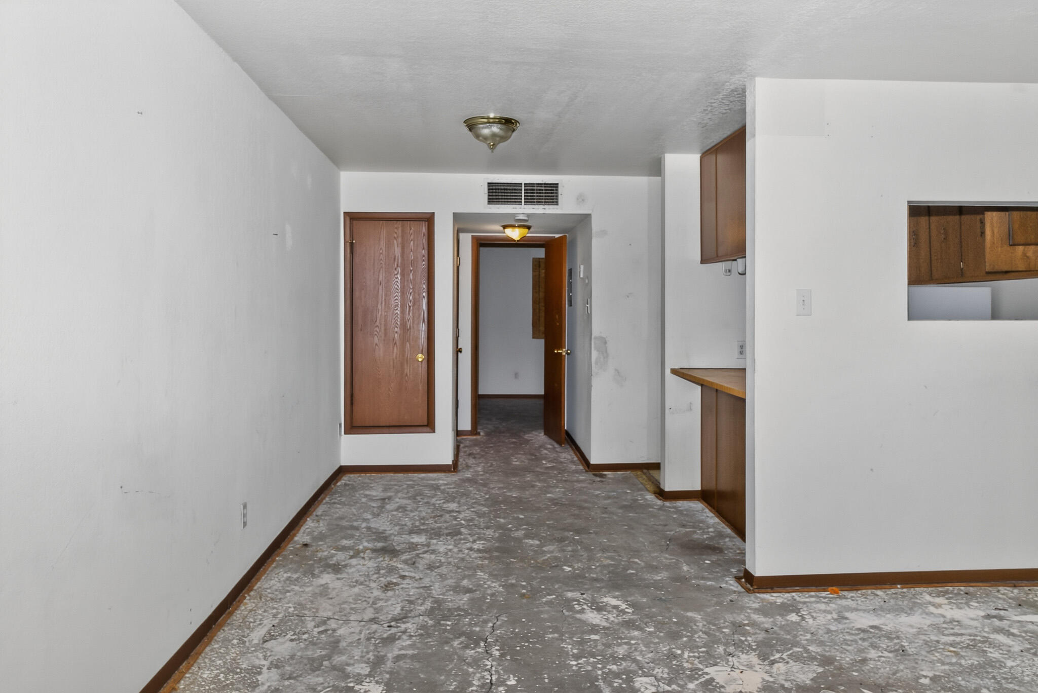 Photo 9 — 1025 Valencia Drive SE APT 16