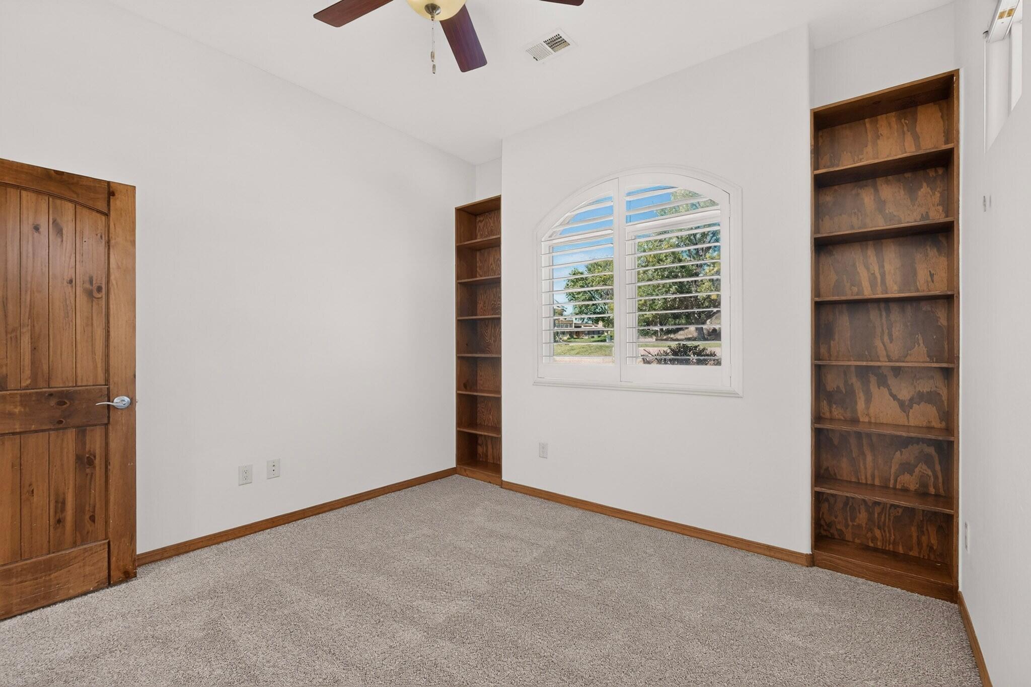 Photo 3 — 423 Cenaroca Court NE