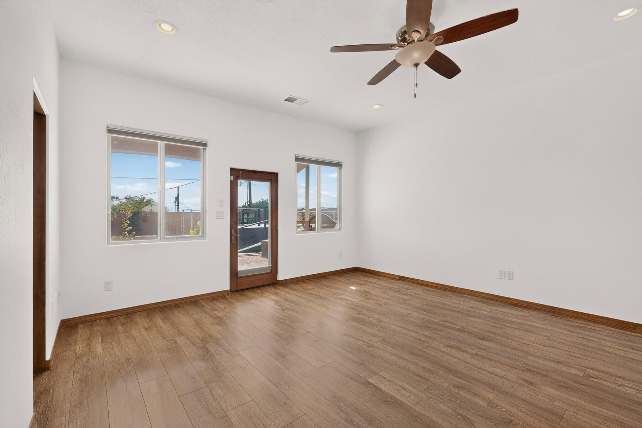 Photo 8 — 423 Cenaroca Court NE