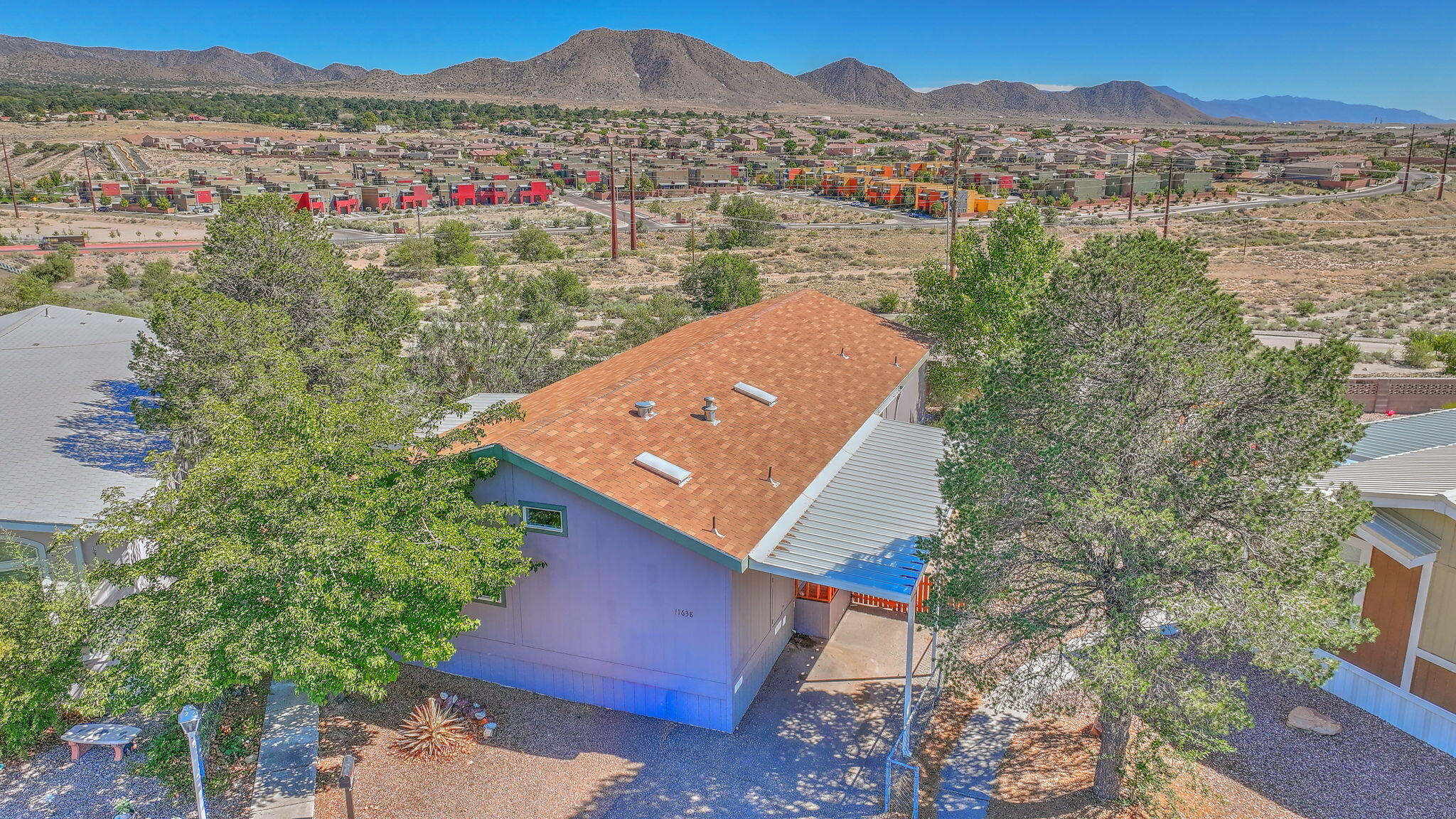 Photo 12 — 11638 Wild Horse Trail SE