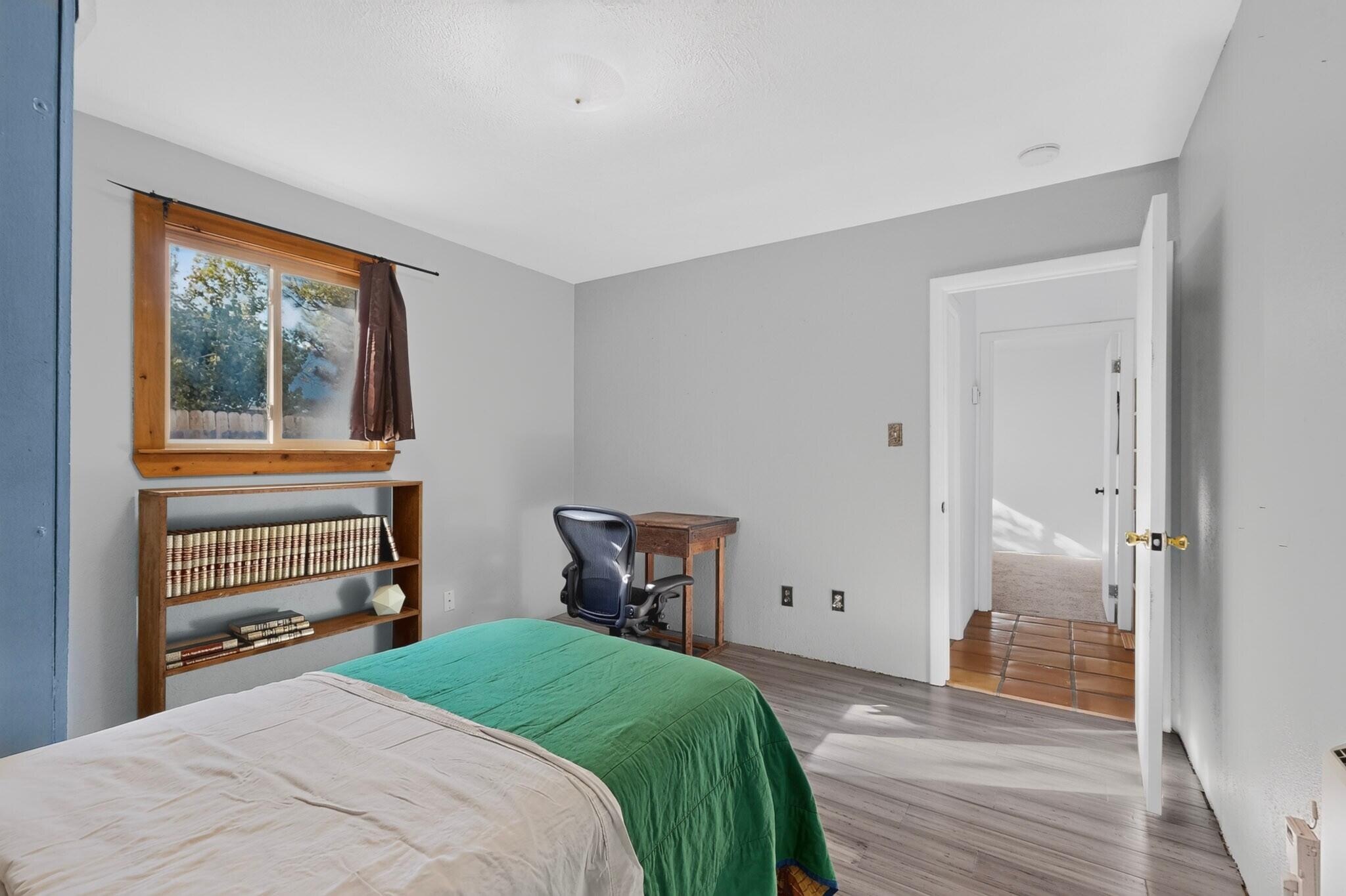 Photo 10 — 1511 San Lorenzo Avenue NW
