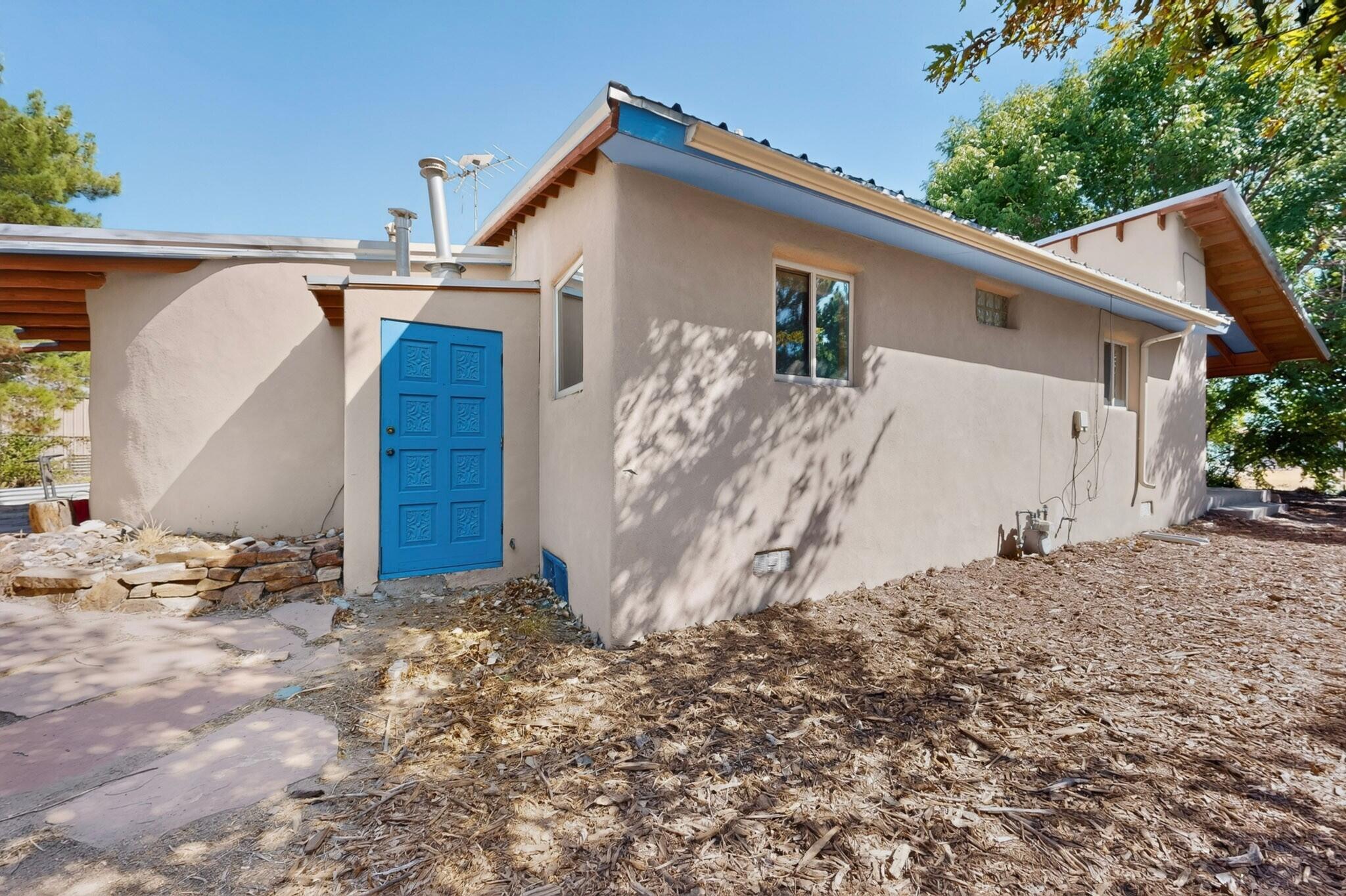 Photo 19 — 1511 San Lorenzo Avenue NW