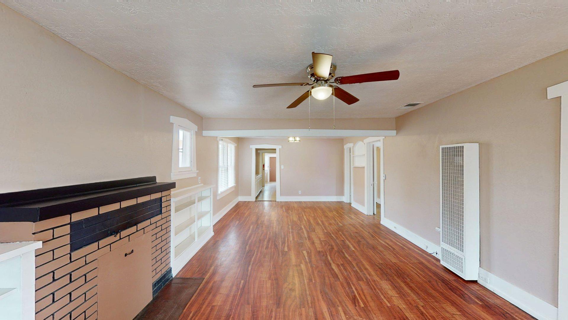 Photo 20 — 121 Princeton Drive SE