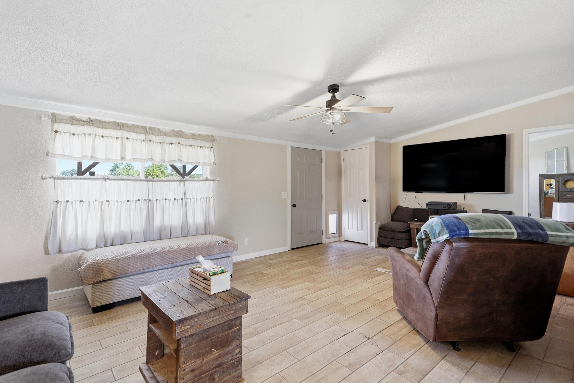 Photo 2 — 18 Brent Drive