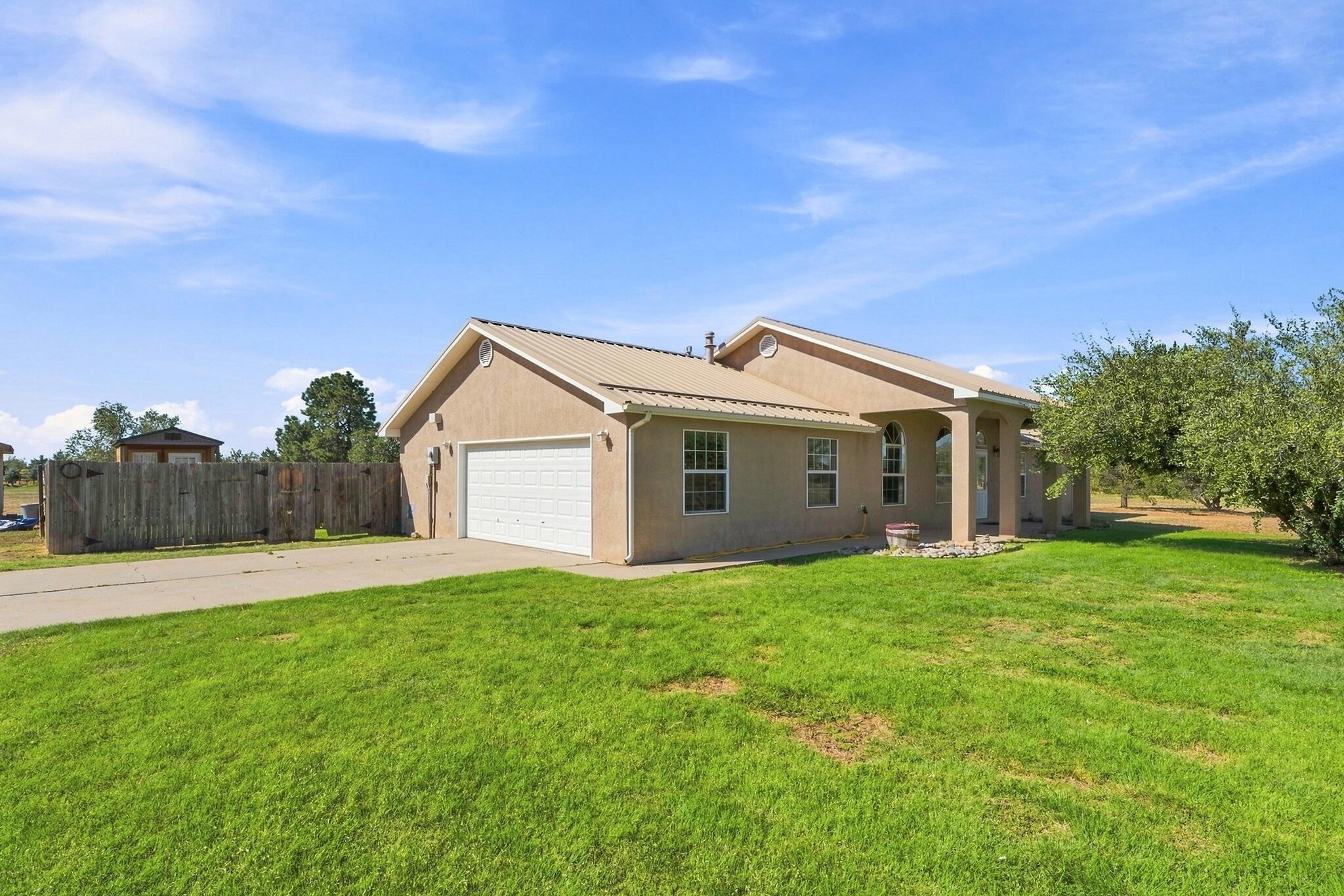 15 Fence Post Drive, Moriarty, NM 87035