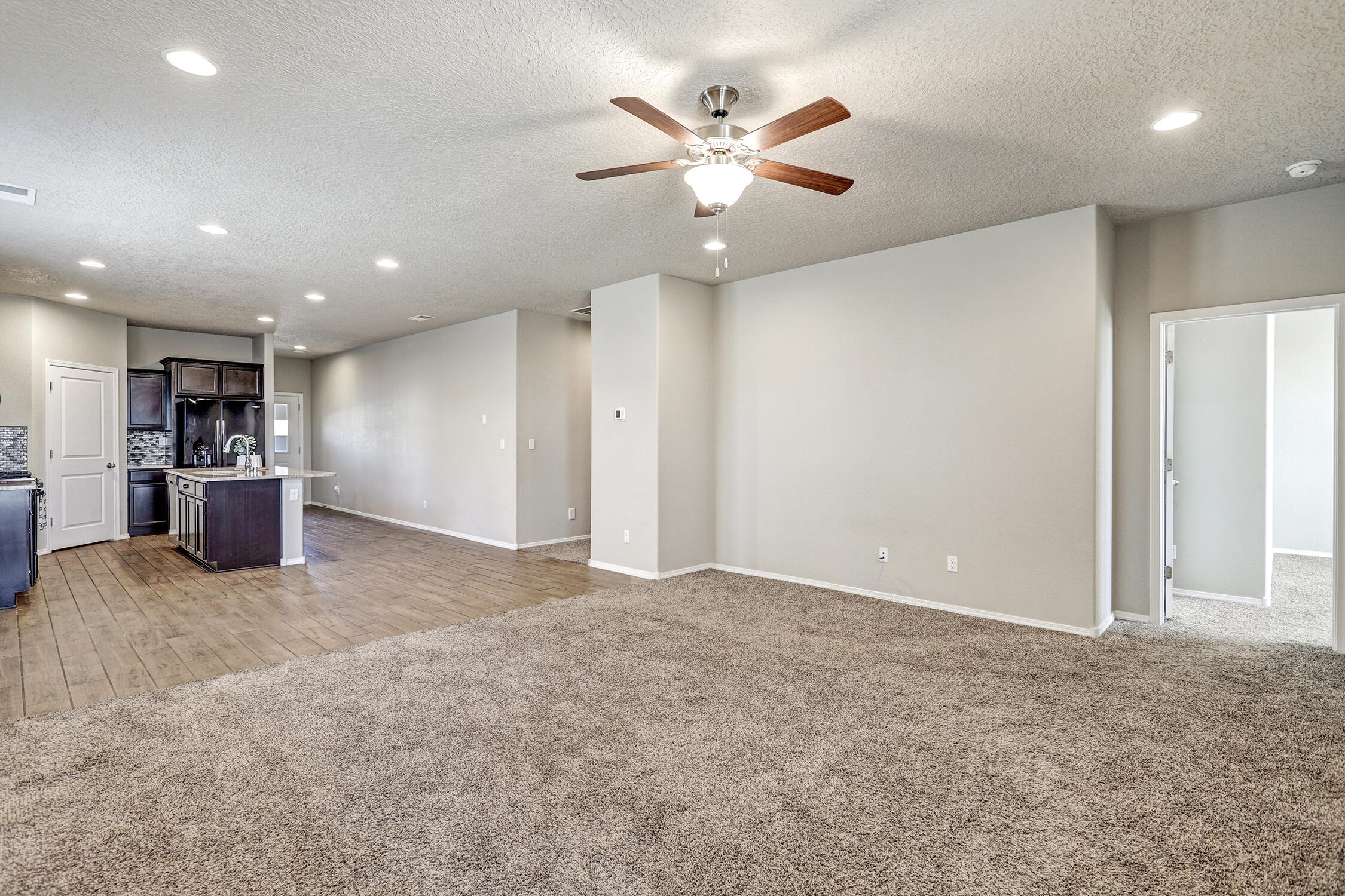 Photo 8 — 1841 Valle Vista Road NW