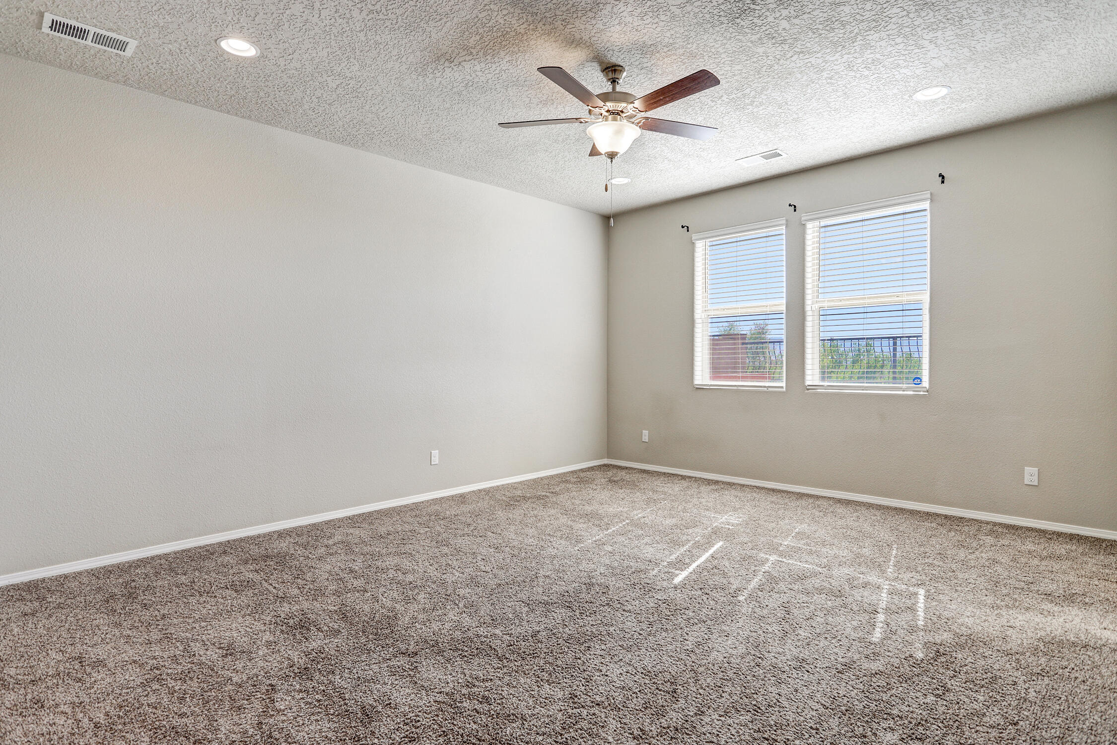 Photo 9 — 1841 Valle Vista Road NW
