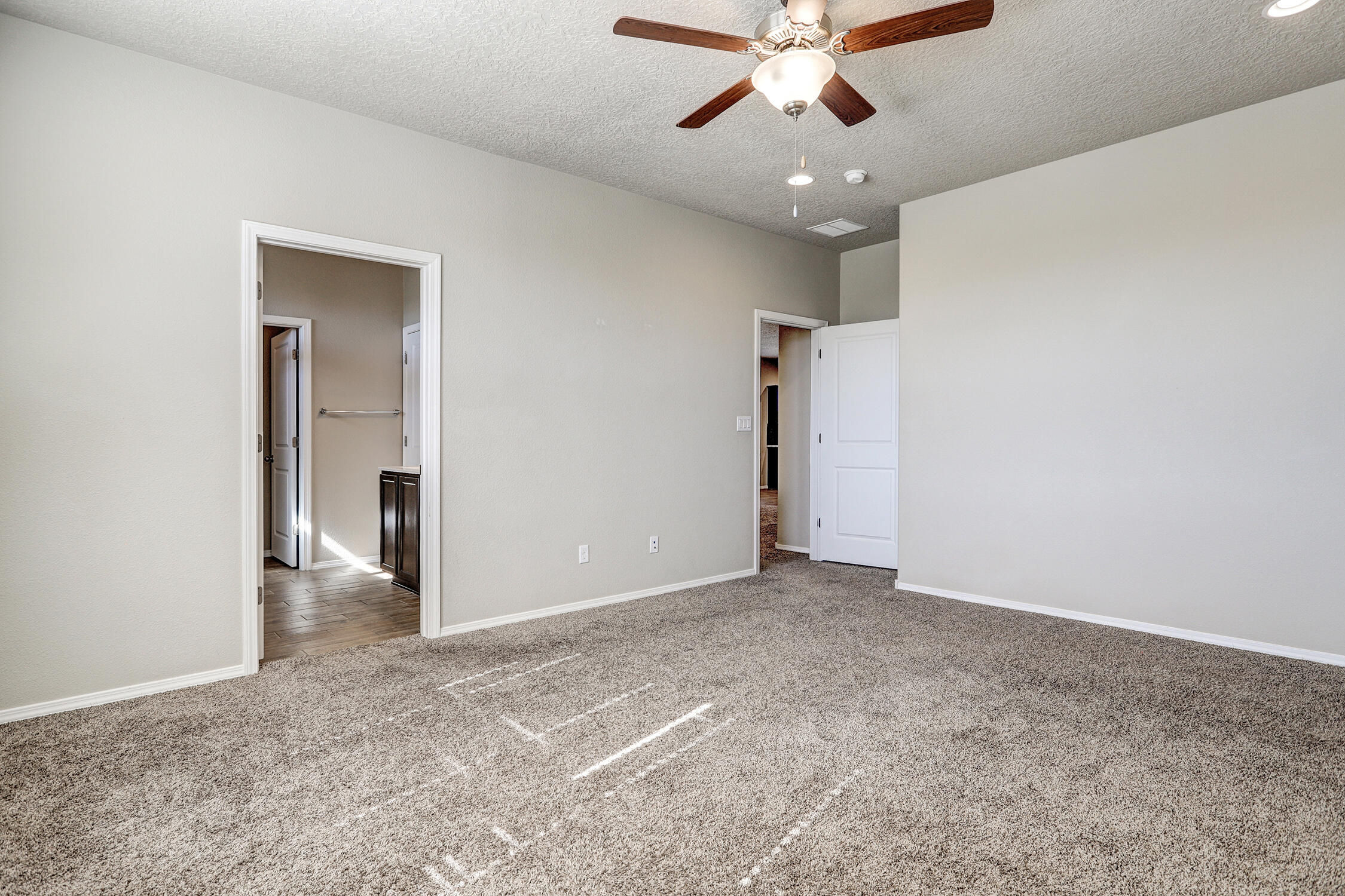 Photo 10 — 1841 Valle Vista Road NW