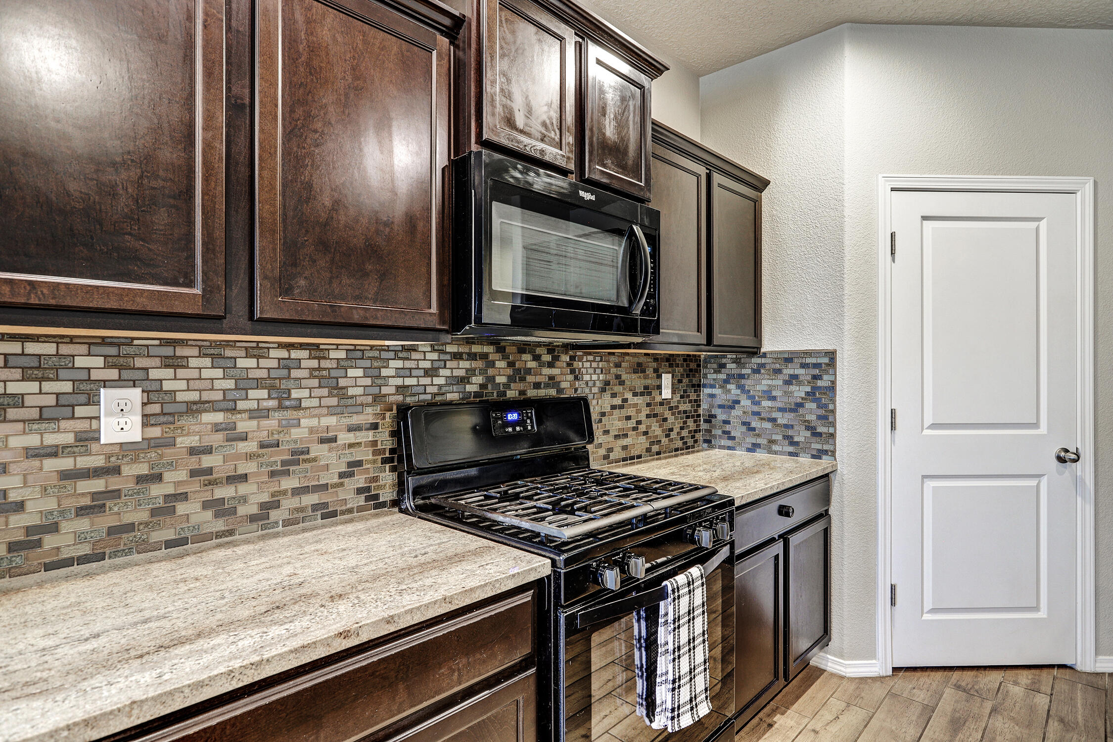 Photo 5 — 1841 Valle Vista Road NW