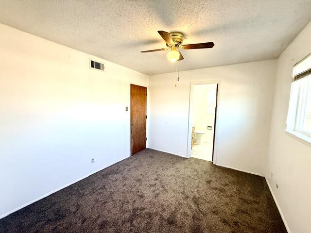 Photo 2 — 11916 Euclid Court NE