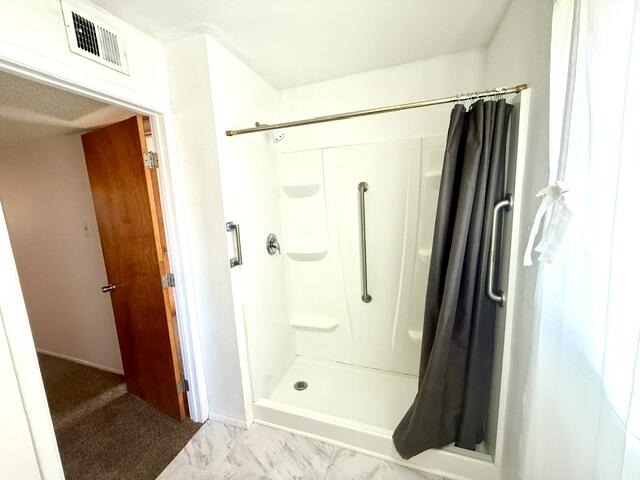 Photo 8 — 11916 Euclid Court NE
