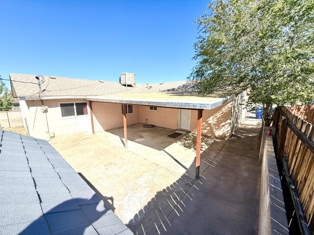 Photo 12 — 11916 Euclid Court NE