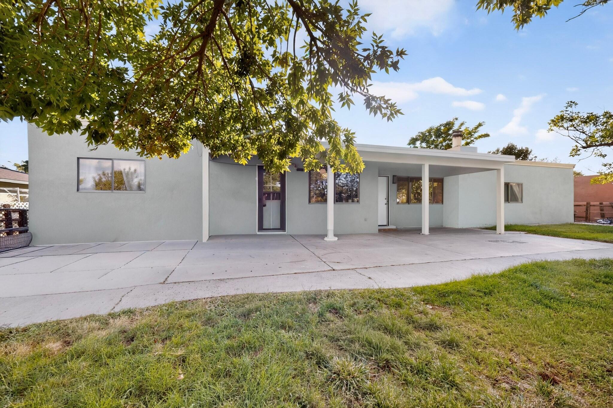 Photo 9 — 5504 Palomino Drive NW