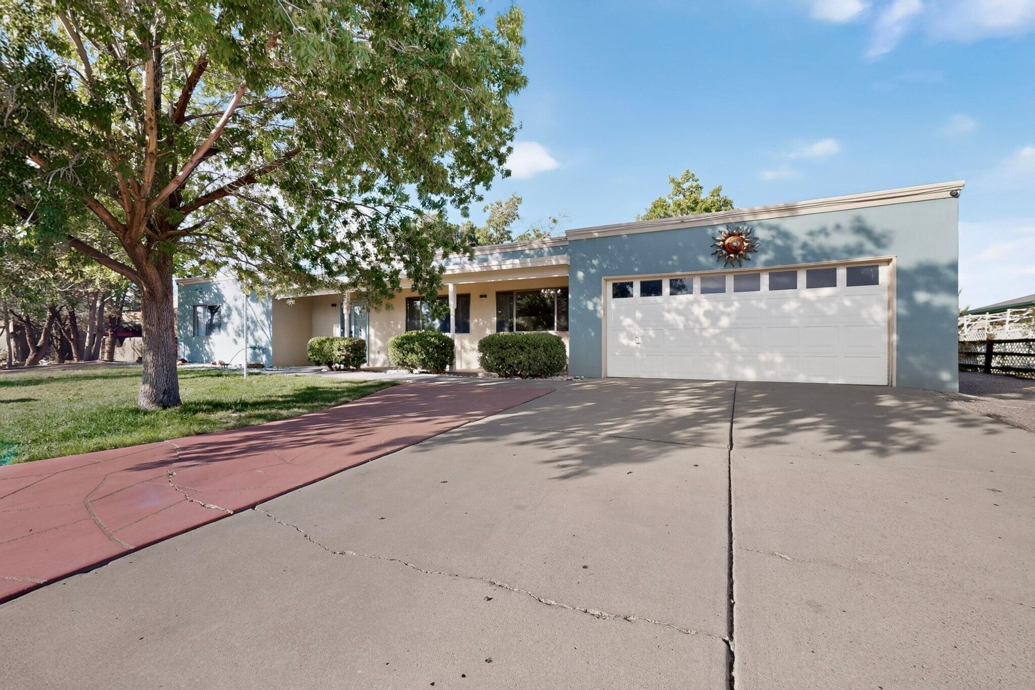 Photo 2 — 5504 Palomino Drive NW