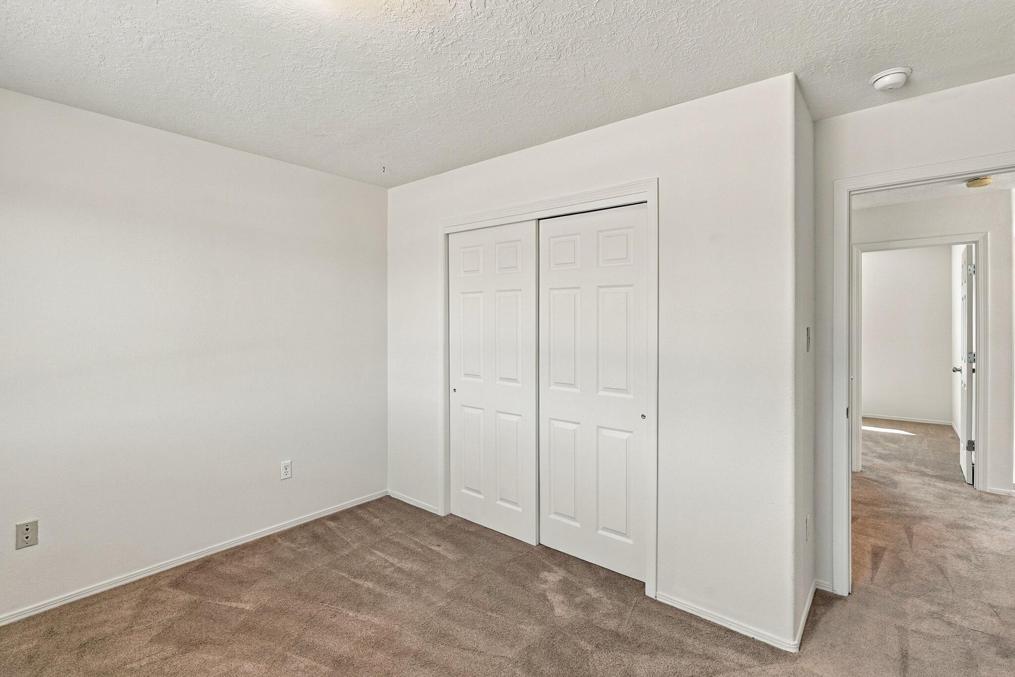 Photo 4 — 11235 Campo Del Oso Avenue NE