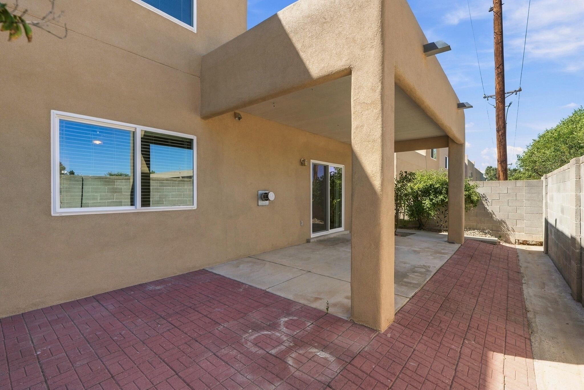 Photo 12 — 11235 Campo Del Oso Avenue NE