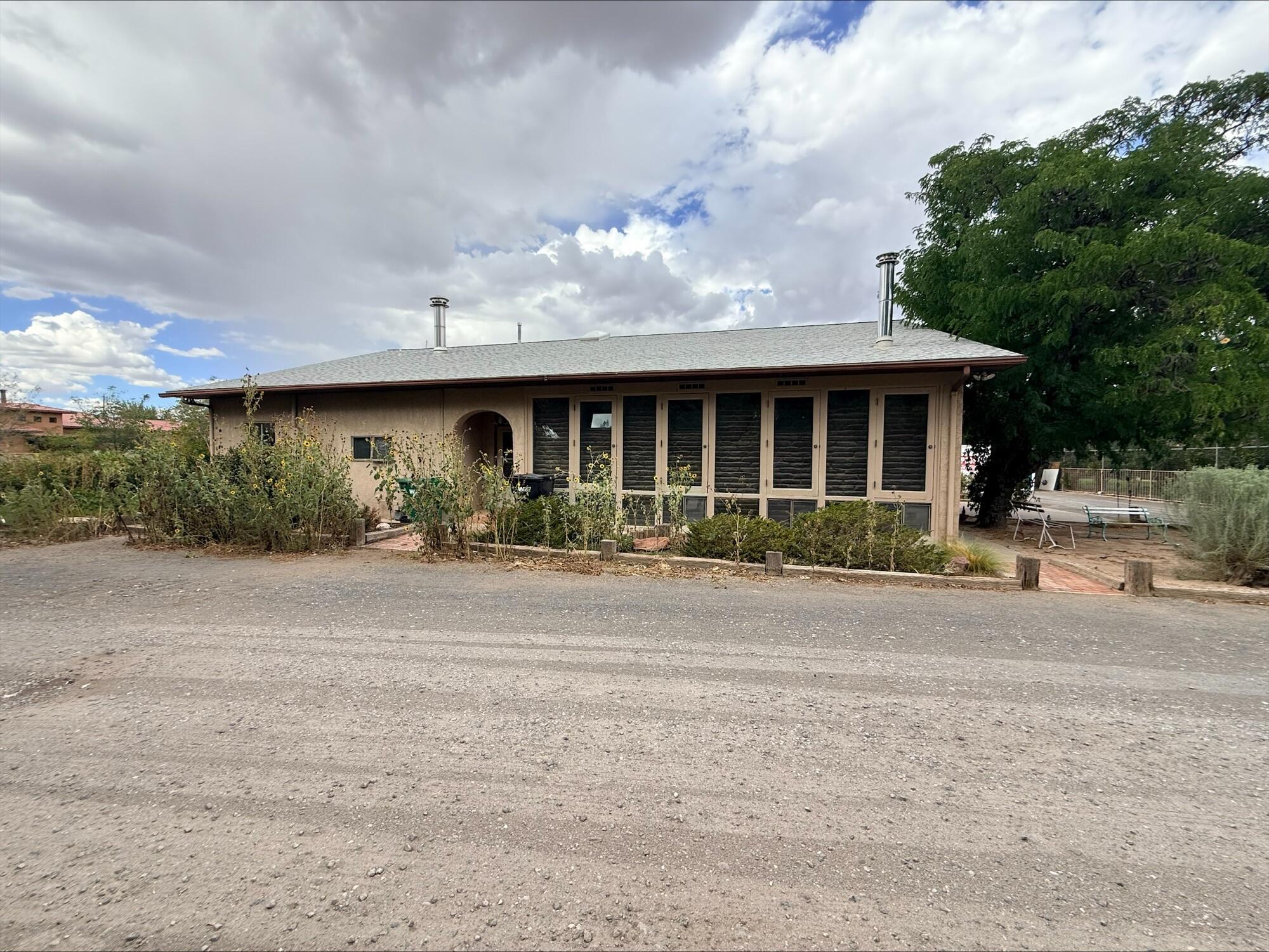 8901 Rio Grande Boulevard NW, Albuquerque, NM 87114