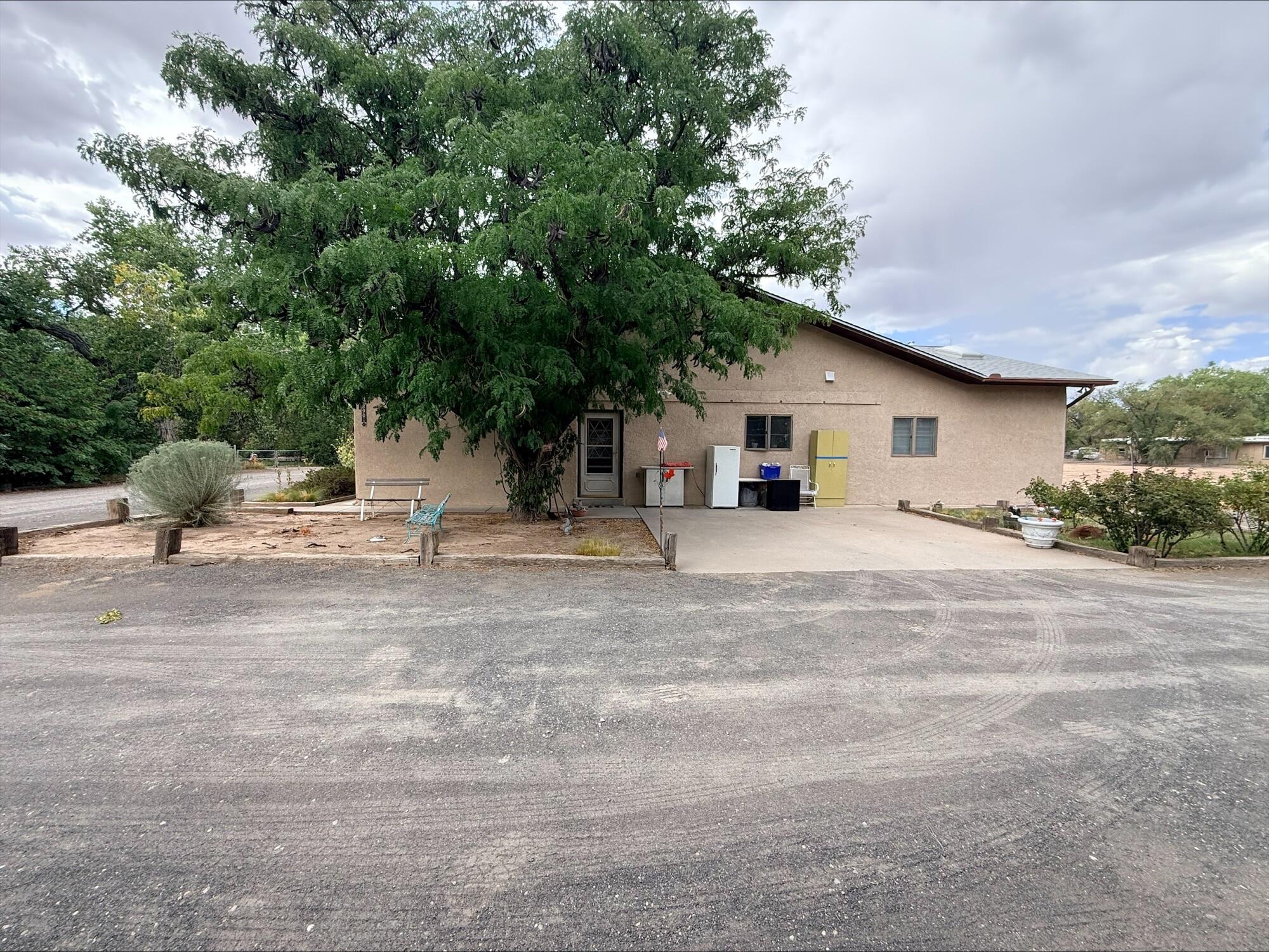 Photo 3 — 8901 Rio Grande Boulevard NW