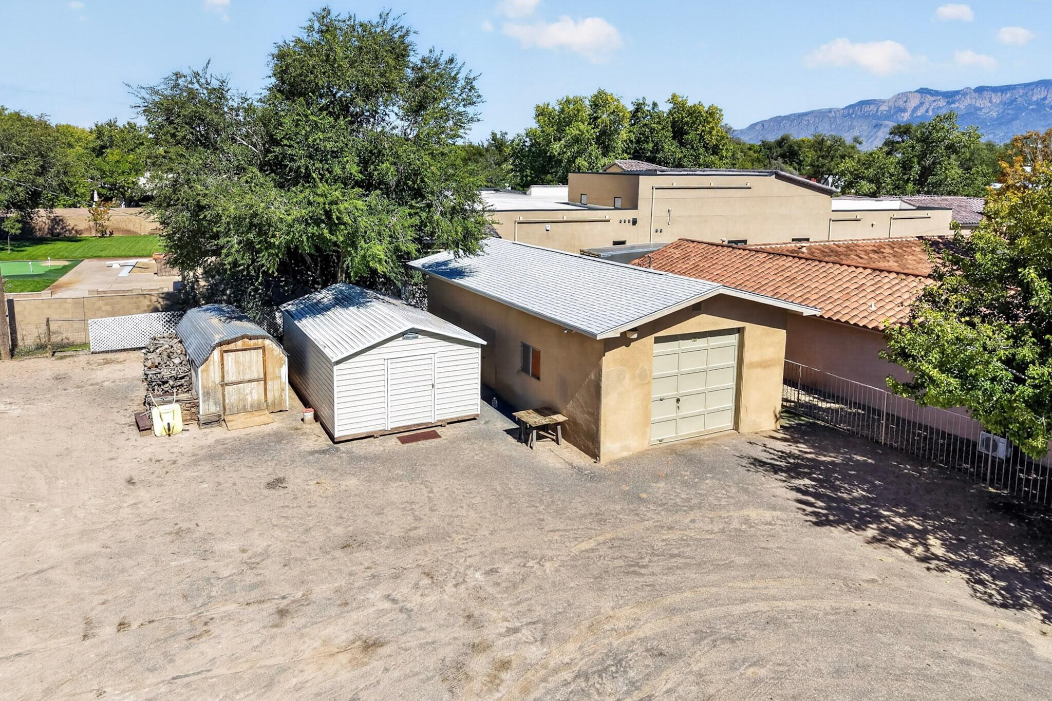 Photo 8 — 8901 Rio Grande Boulevard NW