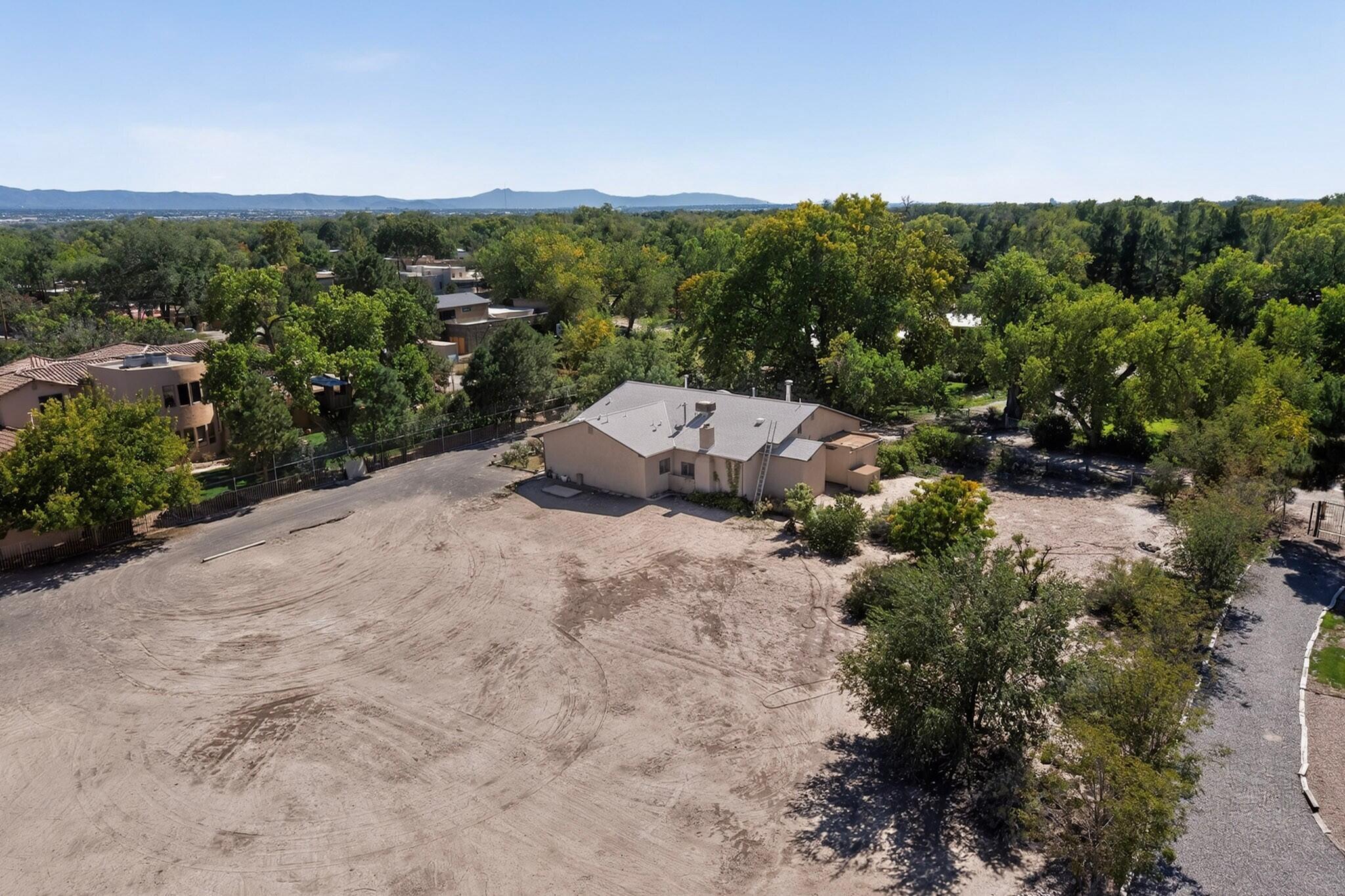 Photo 6 — 8901 Rio Grande Boulevard NW