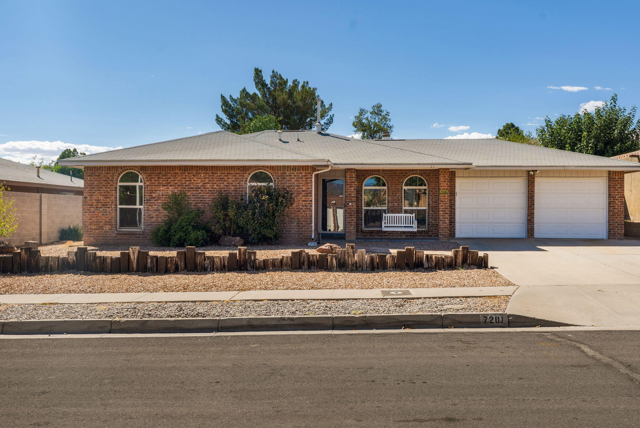 7201 Hearth Drive NW, Albuquerque, NM 87120