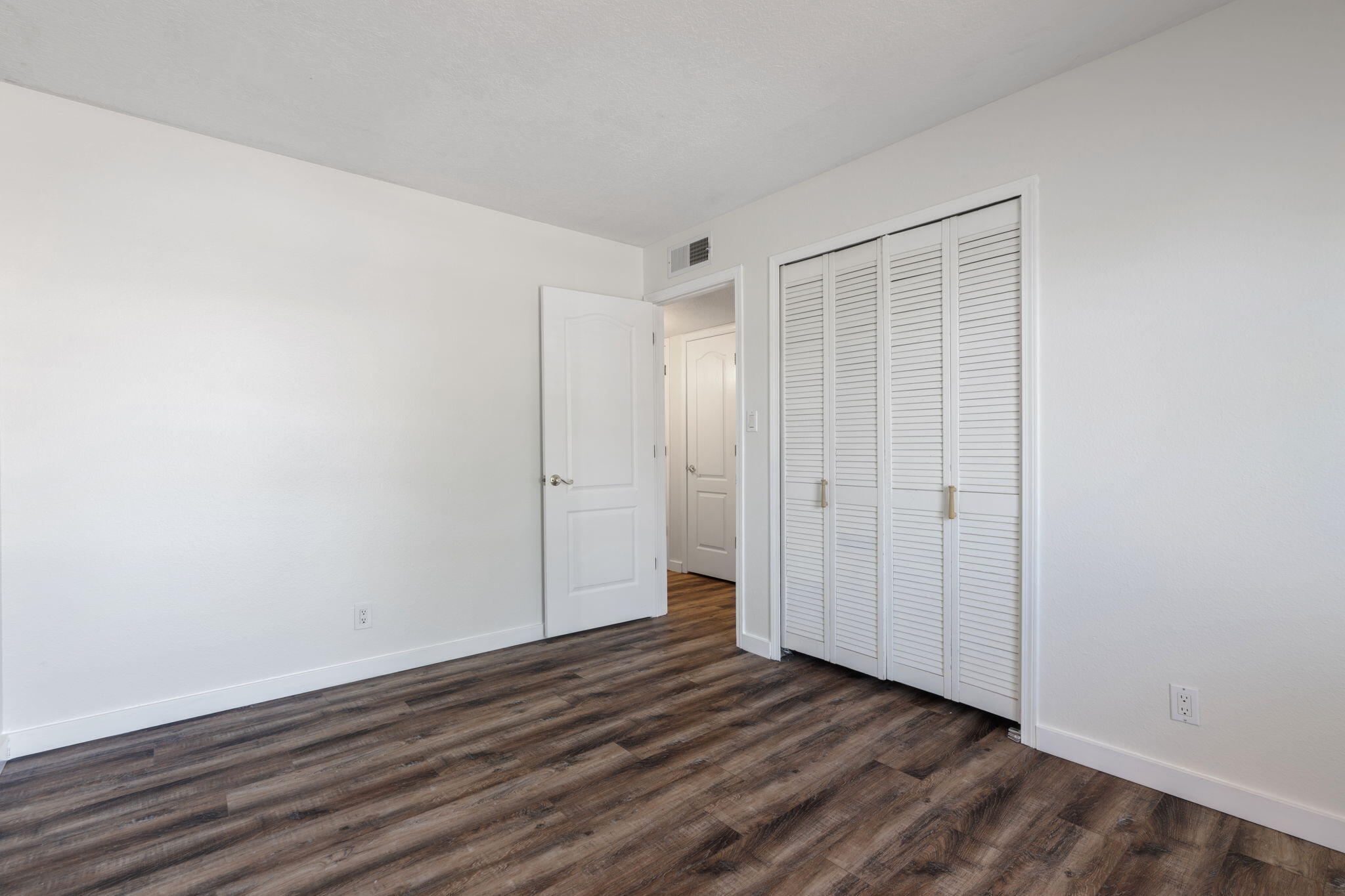Photo 3 — 7201 Hearth Drive NW