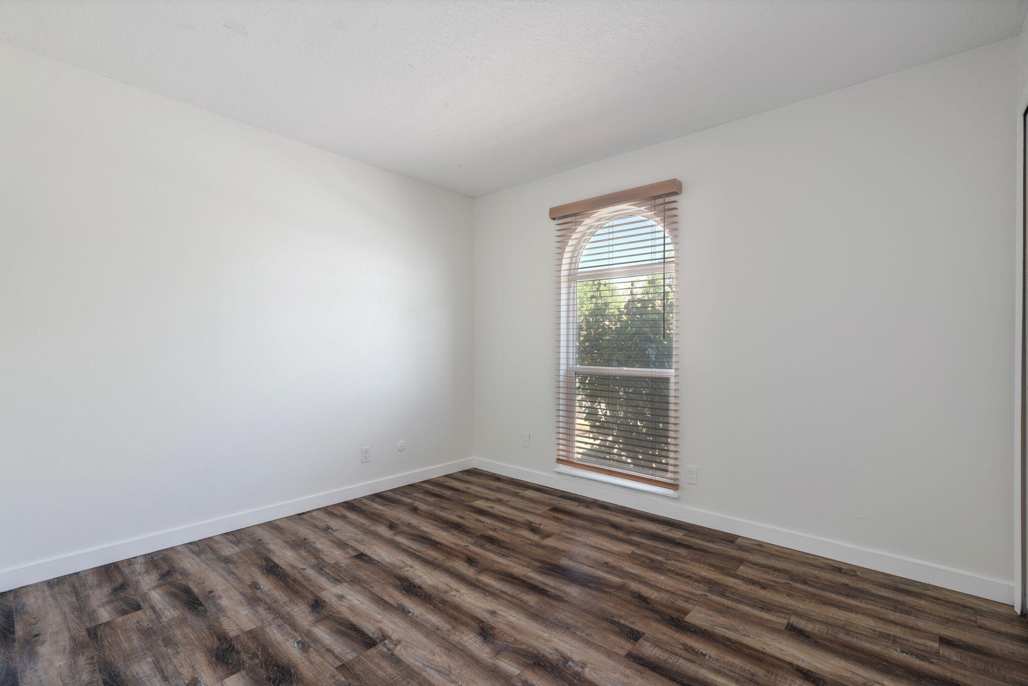 Photo 4 — 7201 Hearth Drive NW
