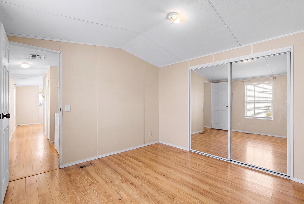 Photo 4 — 224 Atrisco Vista Boulevard SW TRLR 31