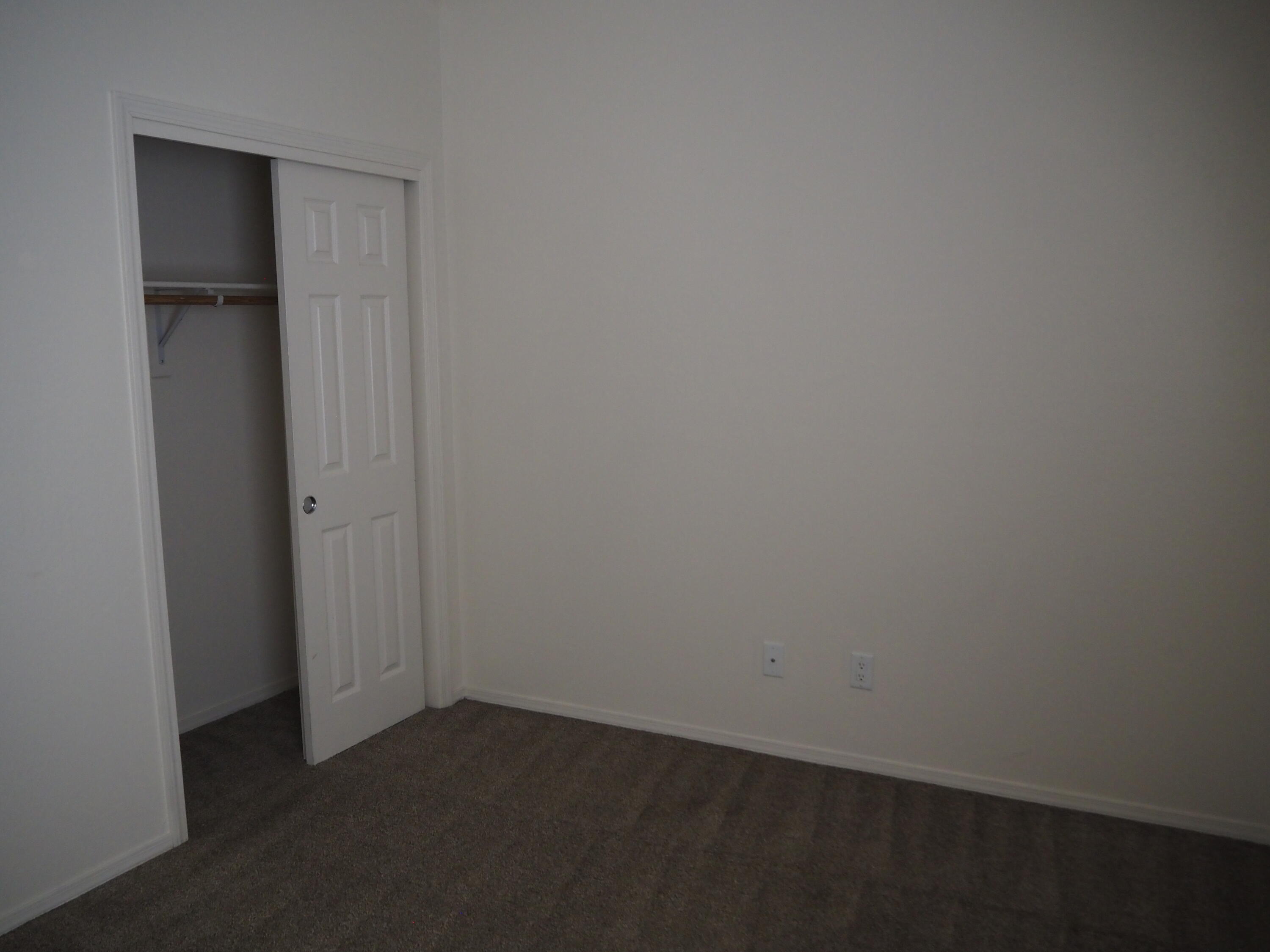 Photo 6 — 3031 W Southern Boulevard SE C