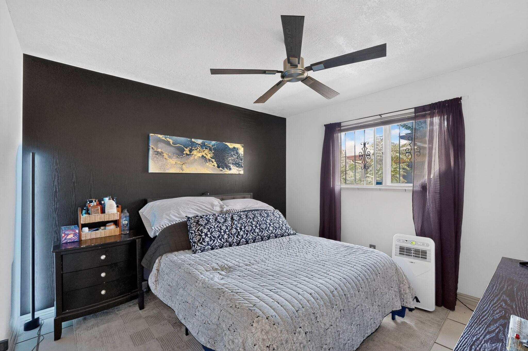 Photo 7 — 1213 San Pablo Street NE