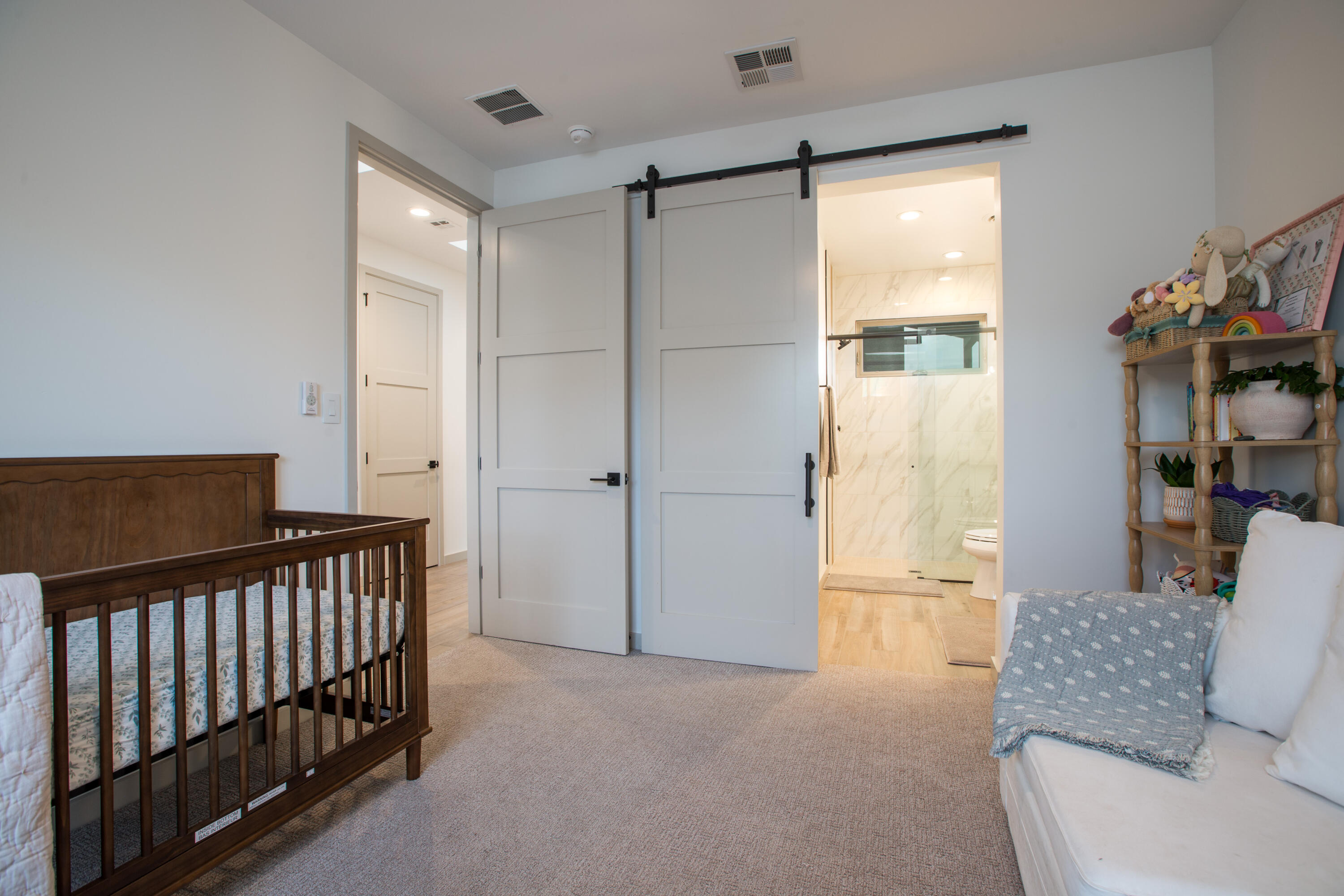 Photo 18 — 8705 Signal Avenue NE