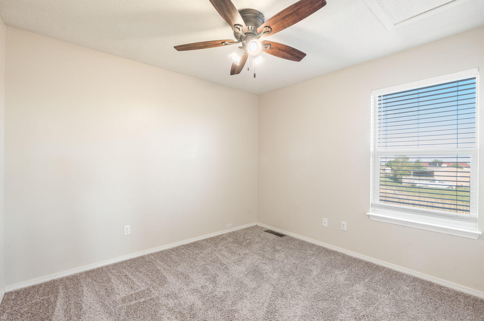 Photo 7 — 8 Starlight Acres Drive