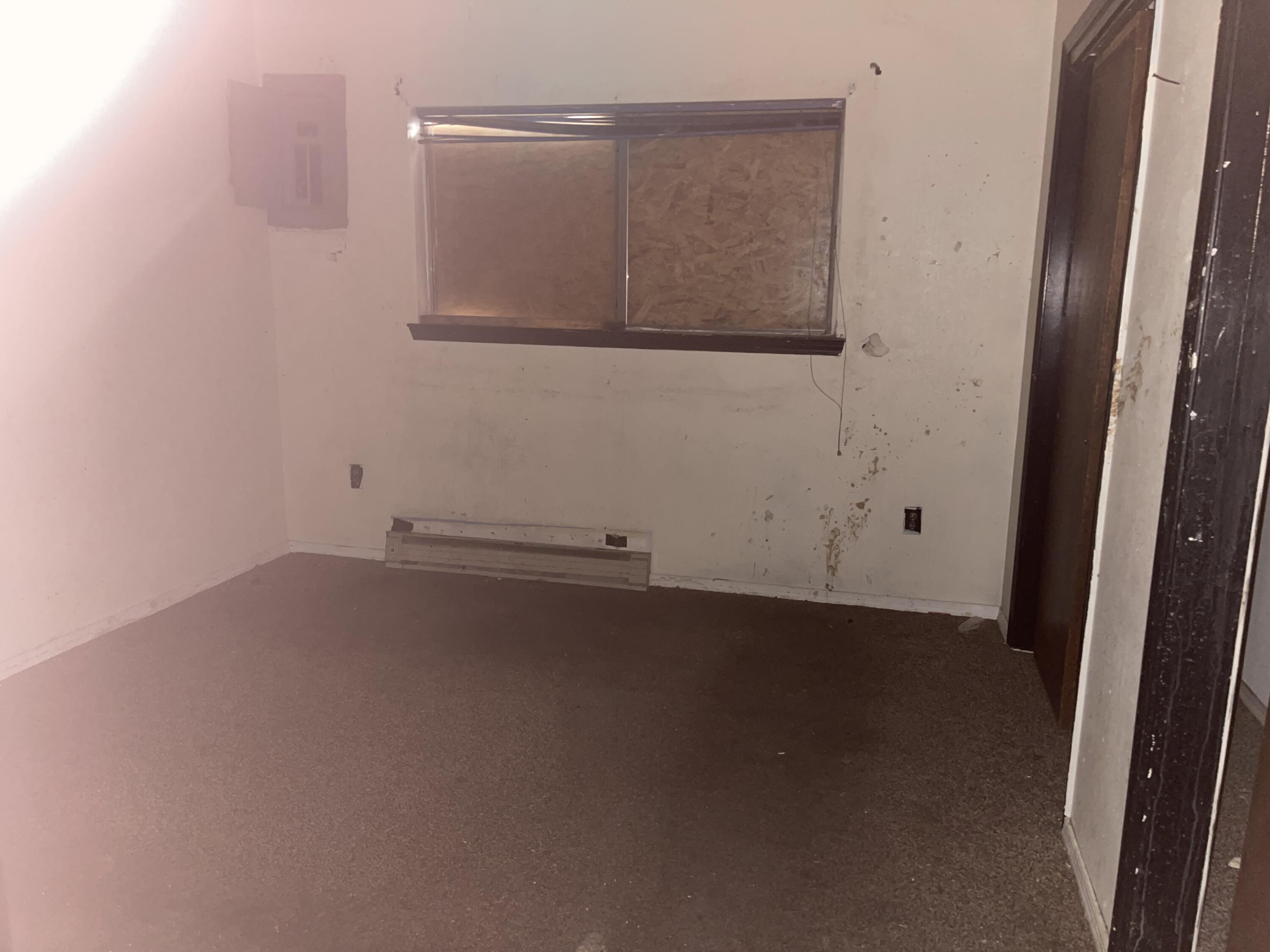 Photo 3 — 2715 Bryan Court SW