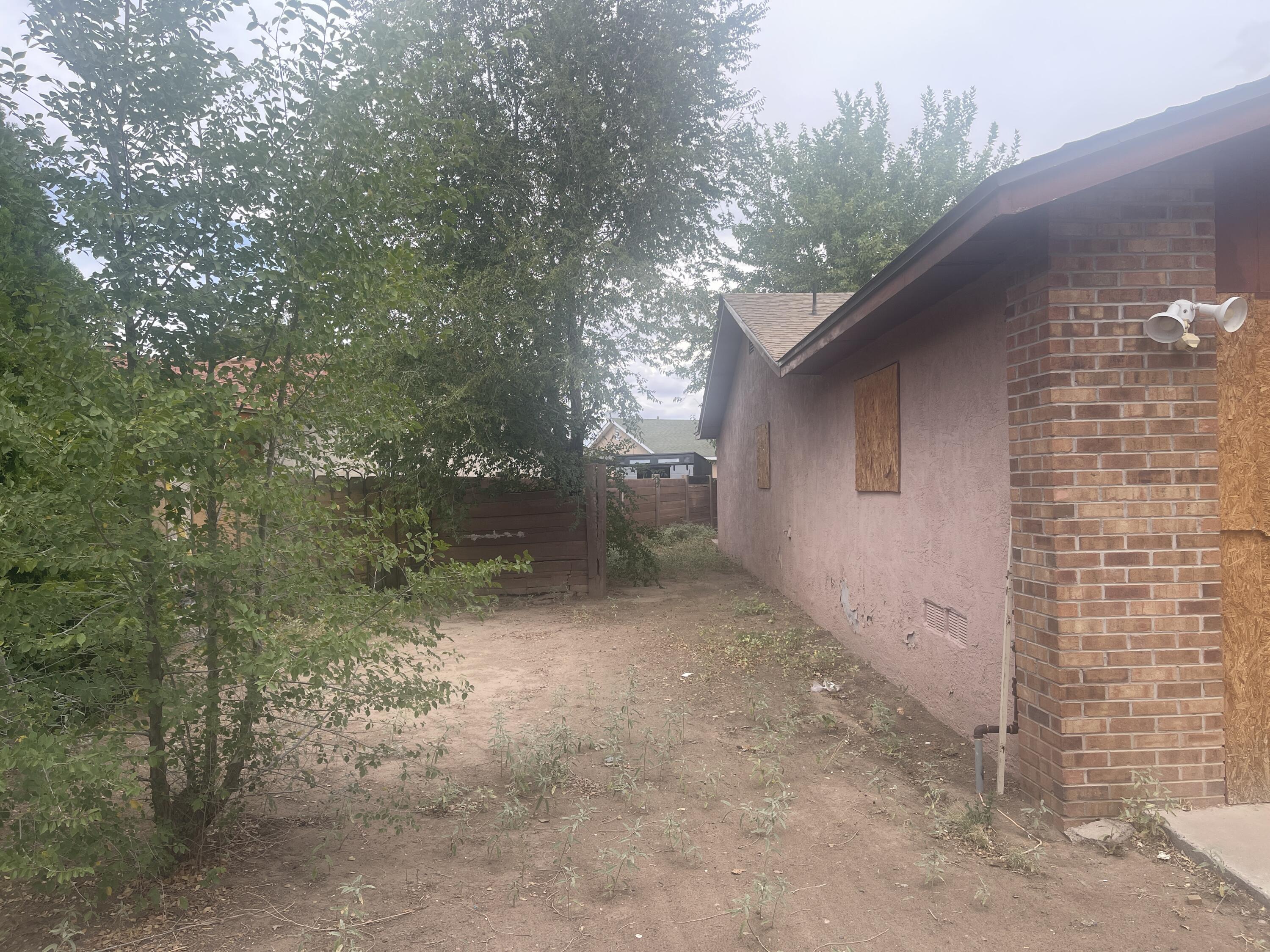 Photo 13 — 2715 Bryan Court SW