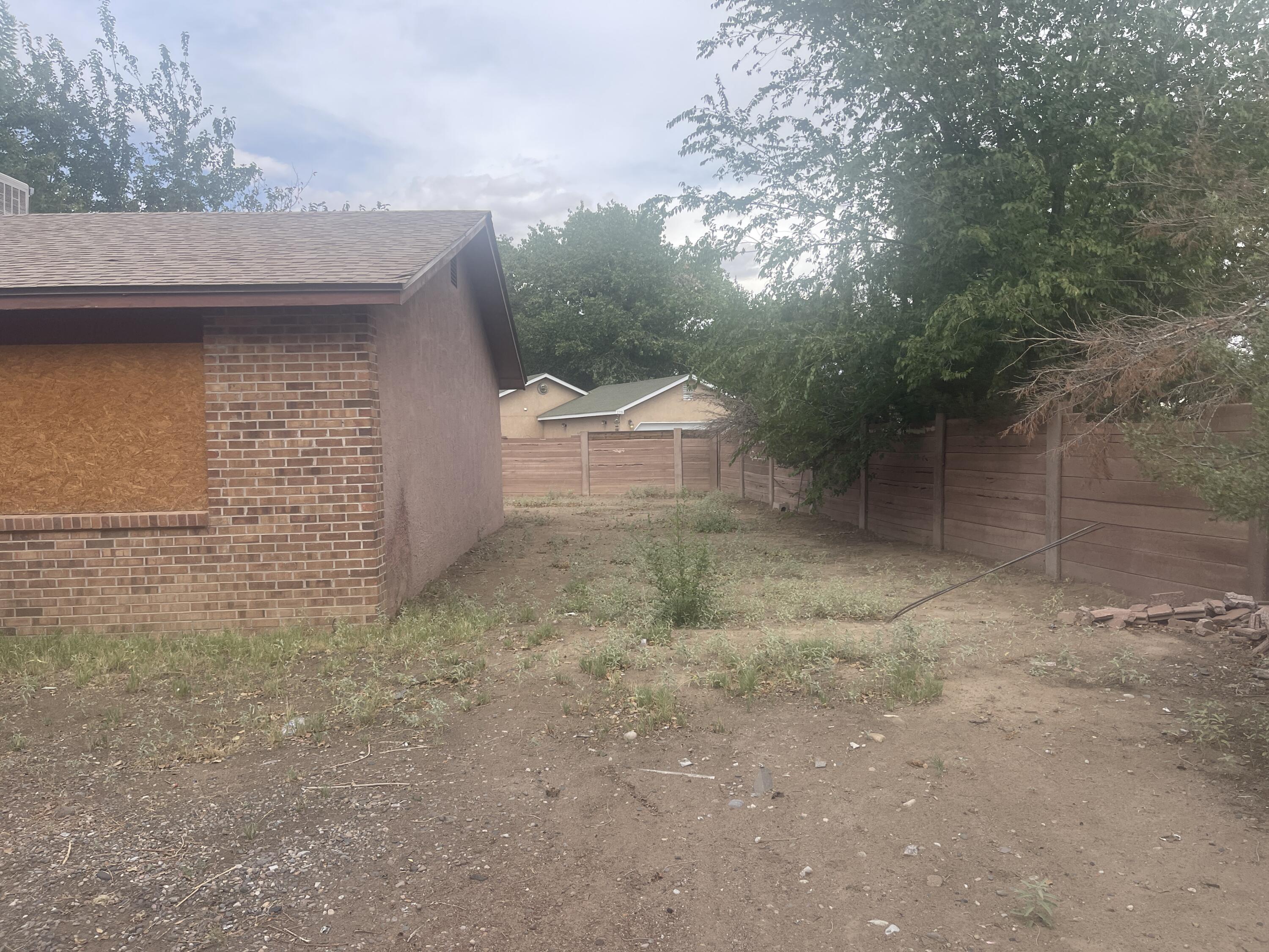 Photo 12 — 2715 Bryan Court SW